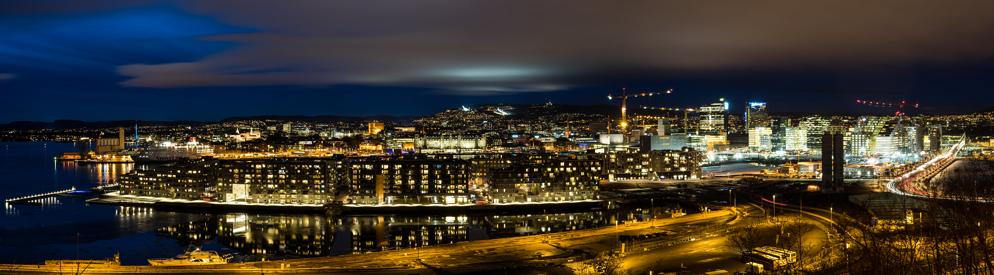 Sony a7 II + Canon EF 17-40mm F4L USM sample photo. Oslo by night 6 photography