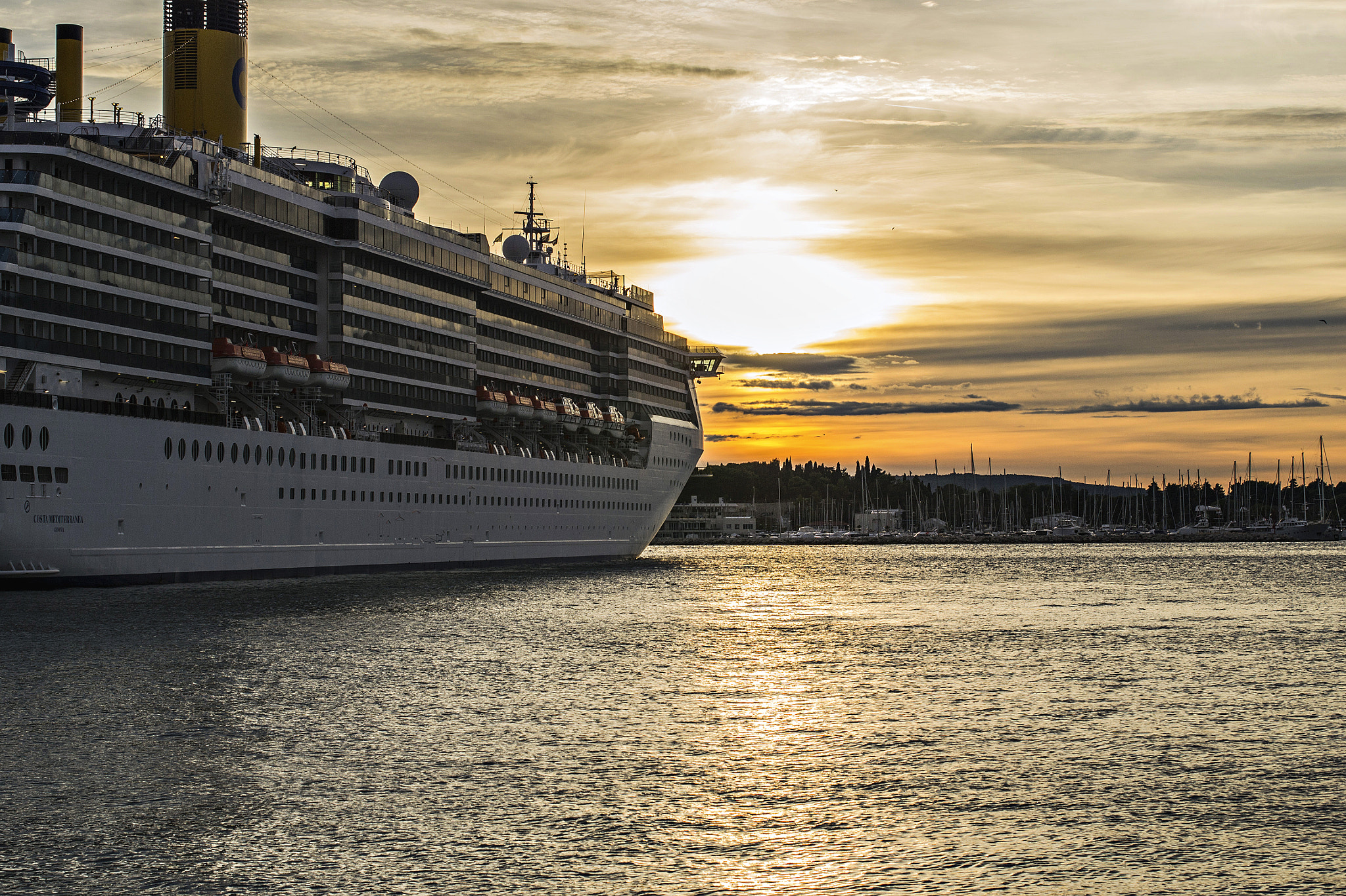 Nikon D3100 sample photo. Cruise ship in sunrise photography