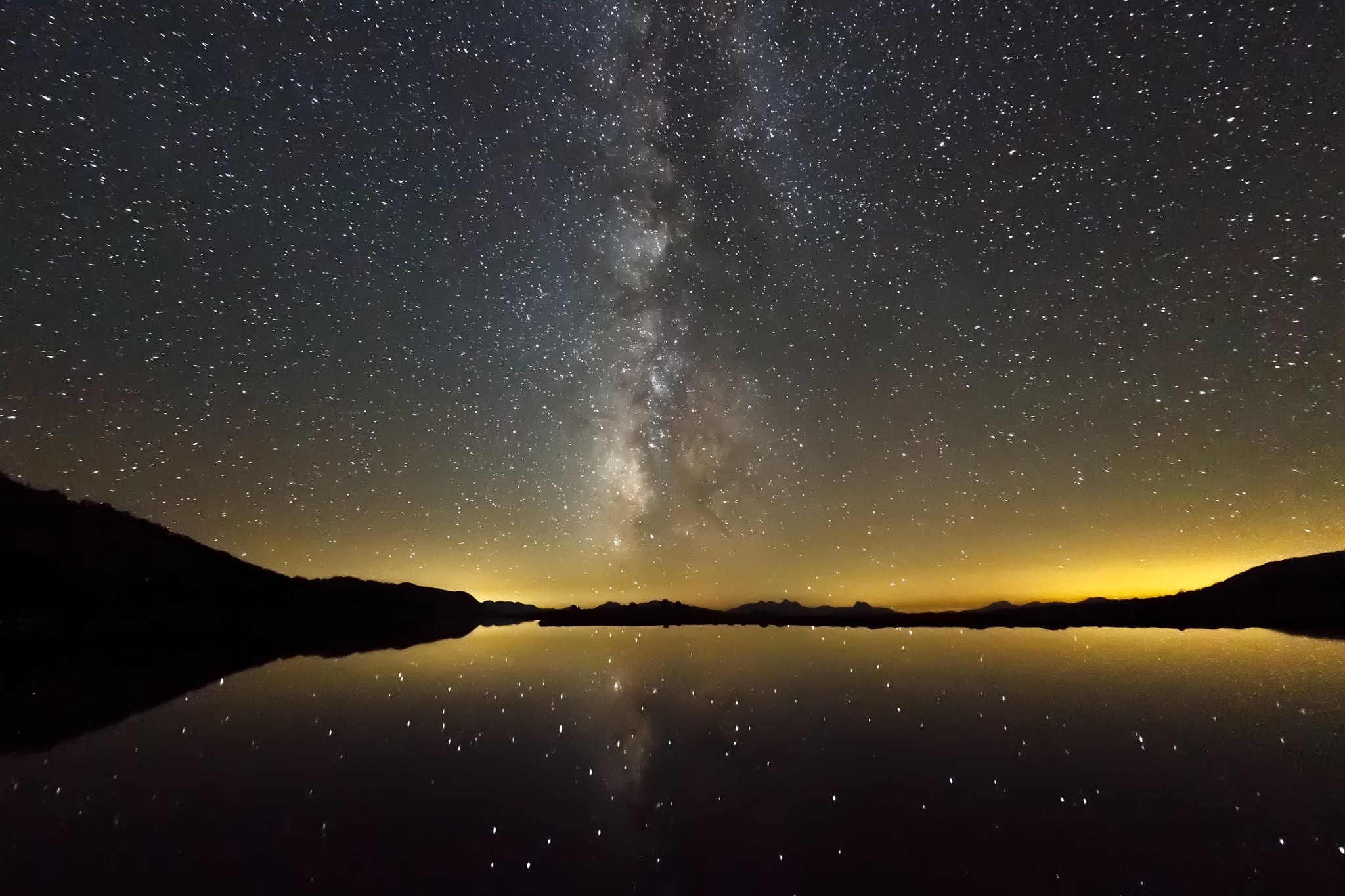 Canon EF 8-15mm F4L Fisheye USM sample photo. Adrift in a sea of stars, version i photography