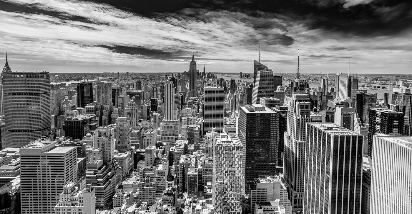 Samyang 14mm F2.8 ED AS IF UMC sample photo. Rockfeller center view photography