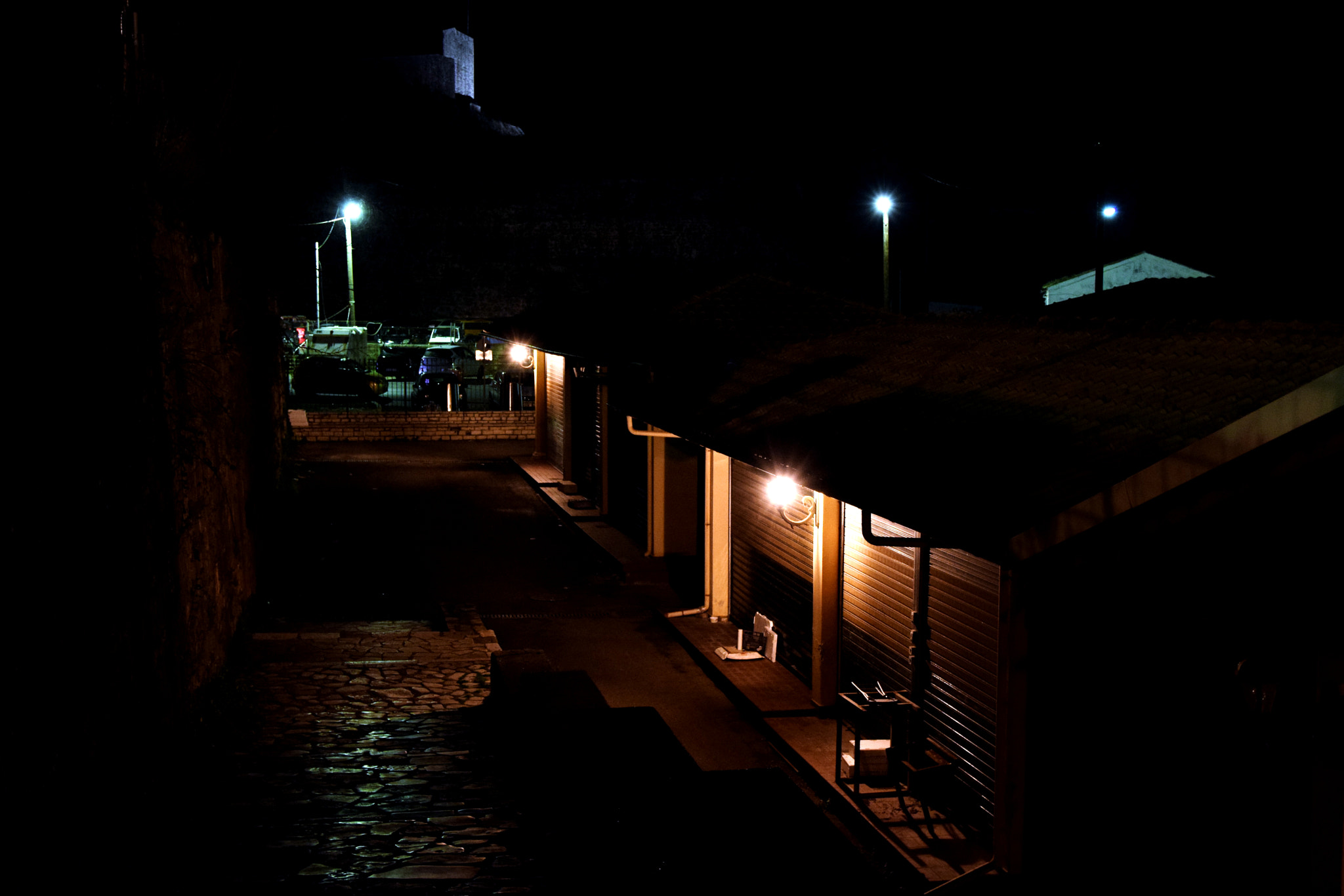 Sigma 17-50mm F2.8 EX DC OS HSM sample photo. Night in a narrow alley in street market photography