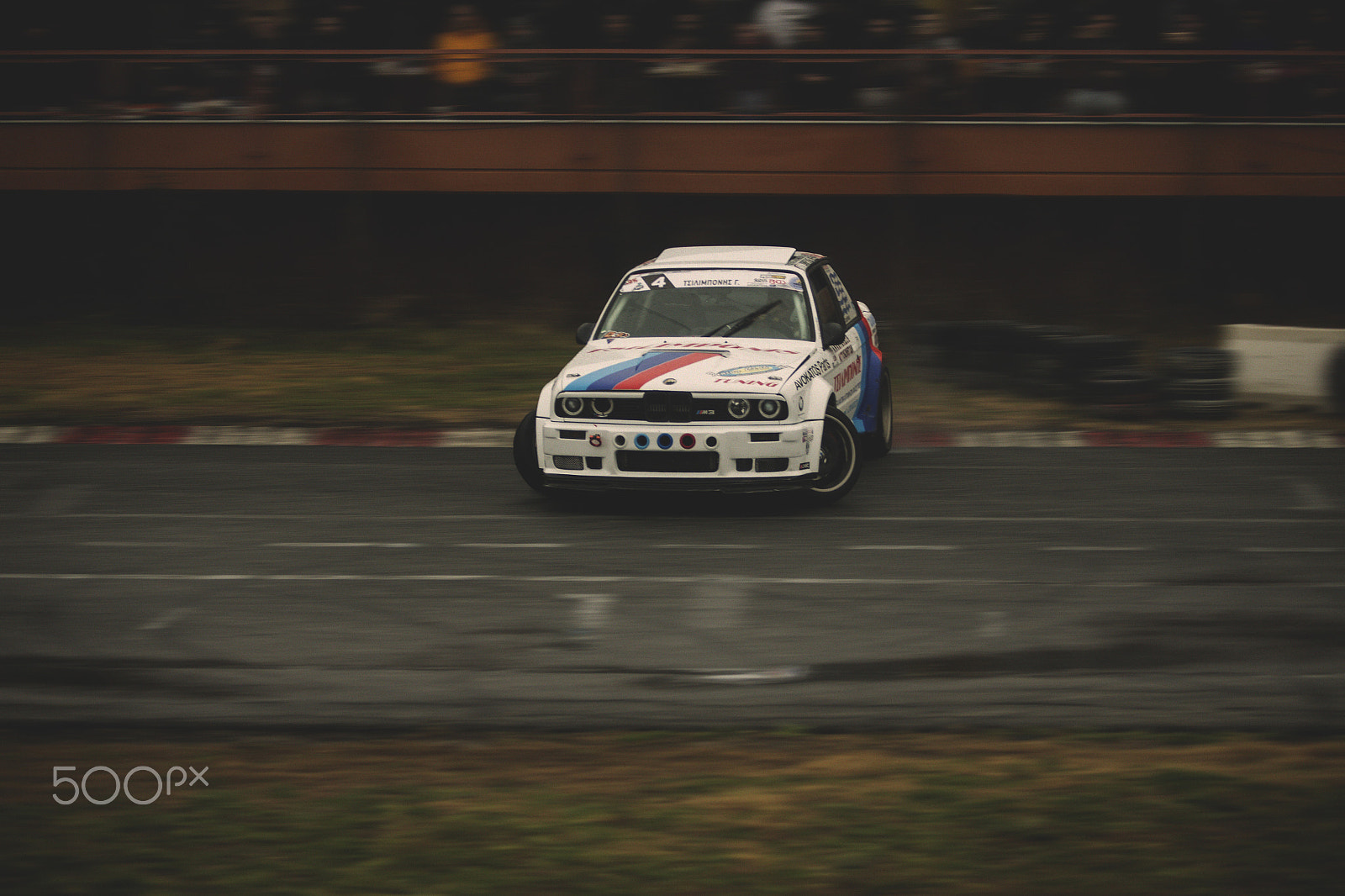 Canon EOS 6D + Canon EF 80-200mm f/2.8L sample photo. Sliding through the straight photography