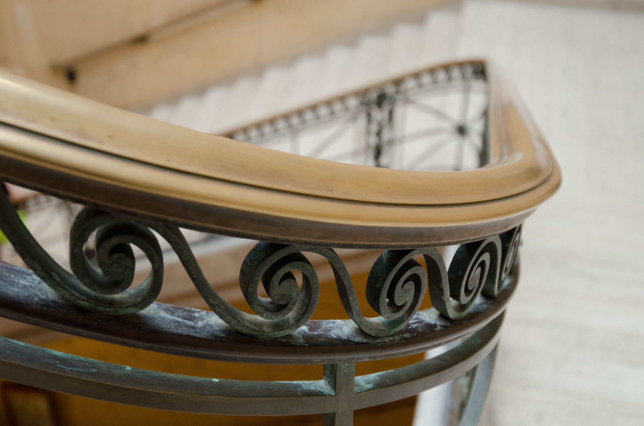 Nikon AF-S Nikkor 16-35mm F4G ED VR sample photo. Franklin's stairwell photography