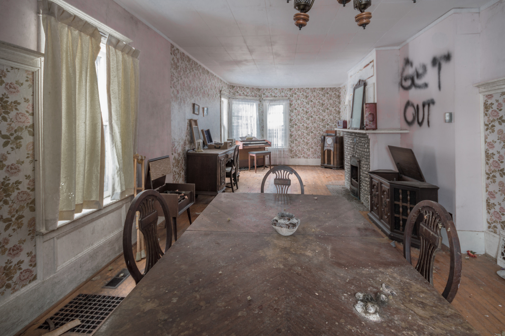 Nikon D3200 + Sigma 10-20mm F4-5.6 EX DC HSM sample photo. Get out - abandoned house photography