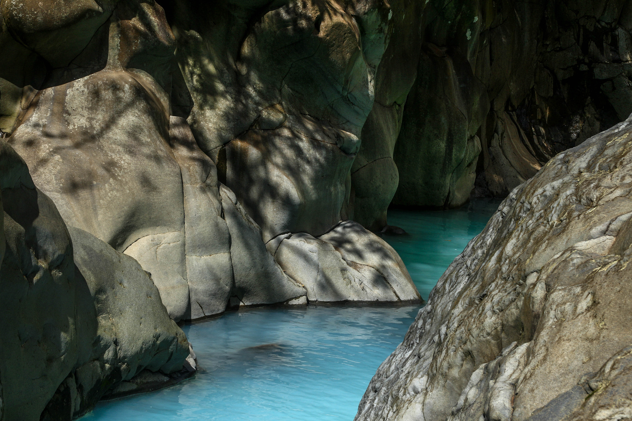 Canon EOS 650D (EOS Rebel T4i / EOS Kiss X6i) sample photo. Light blue river. photography