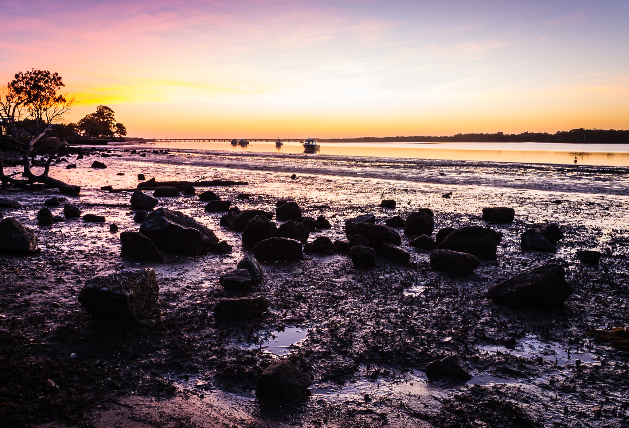 Canon EF-S 18-55mm F3.5-5.6 IS sample photo. Low tide dawn photography