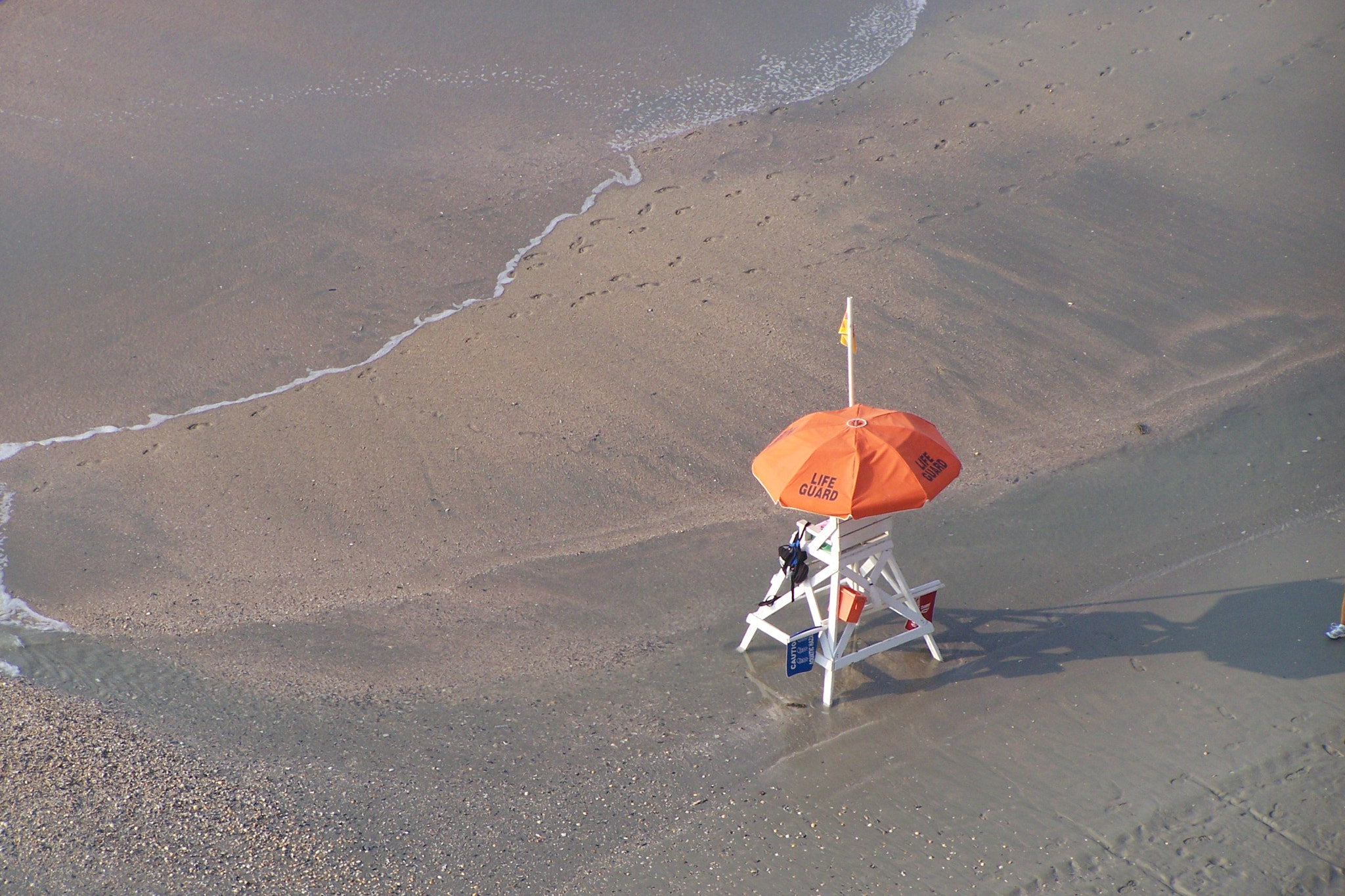 Kodak Z650 ZOOM DIGITAL CAMERA sample photo. Life guard stand photography