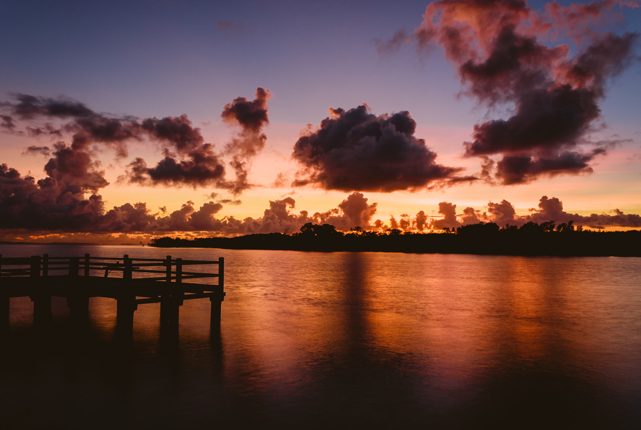 Canon EF-S 18-55mm F3.5-5.6 IS sample photo. Tuckeroo pier dawn photography
