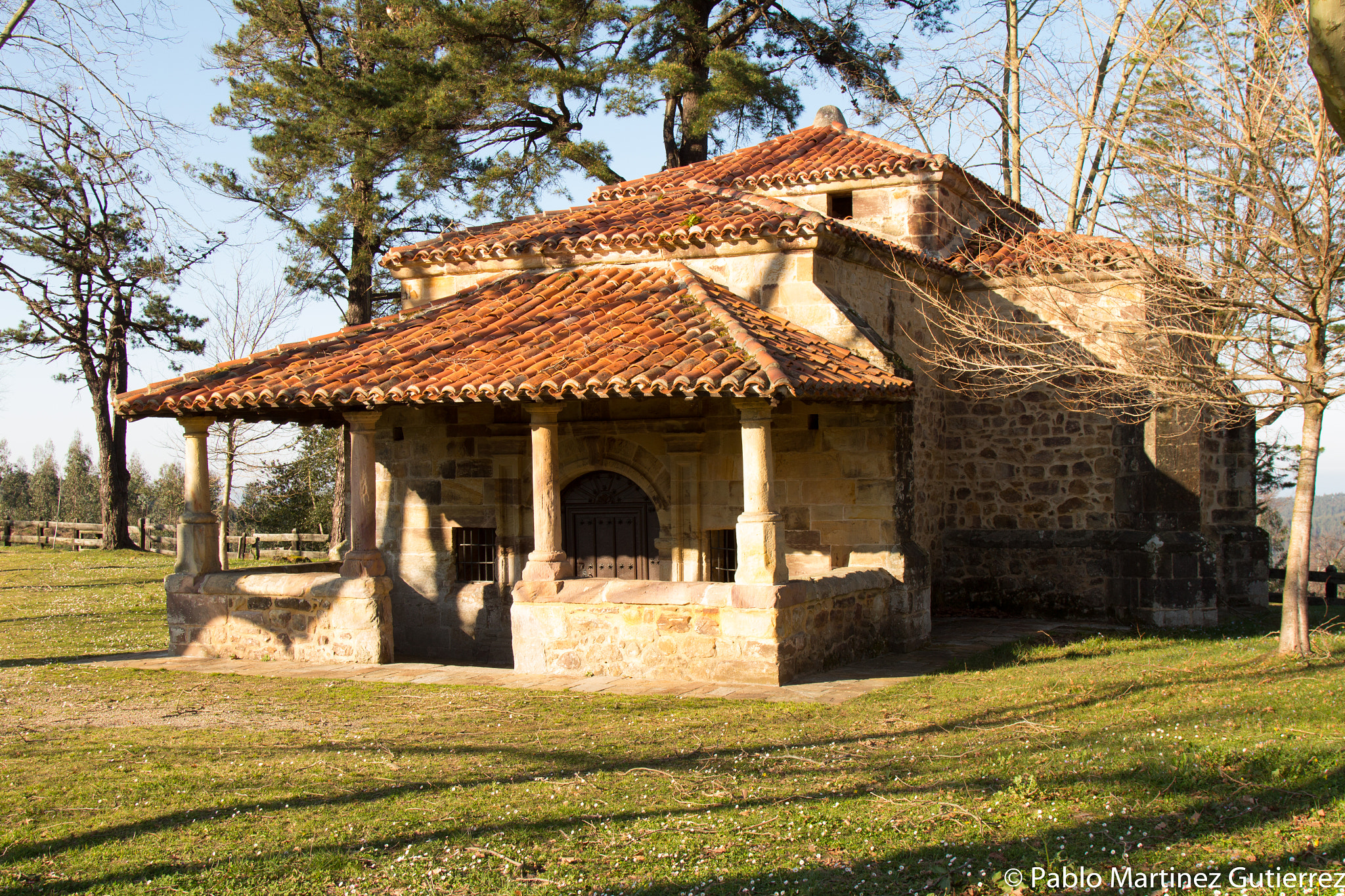 Canon EOS 700D (EOS Rebel T5i / EOS Kiss X7i) + Canon EF 24-105mm F4L IS USM sample photo. Ermita de san antonio - monte corona photography