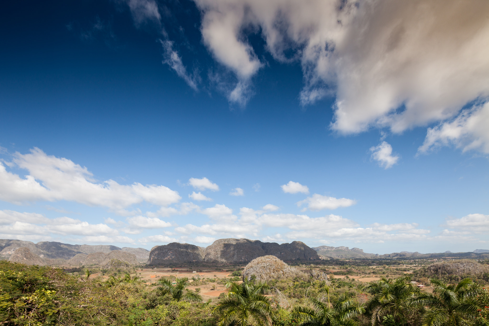 Canon TS-E 17mm F4L Tilt-Shift sample photo. Cuba photography