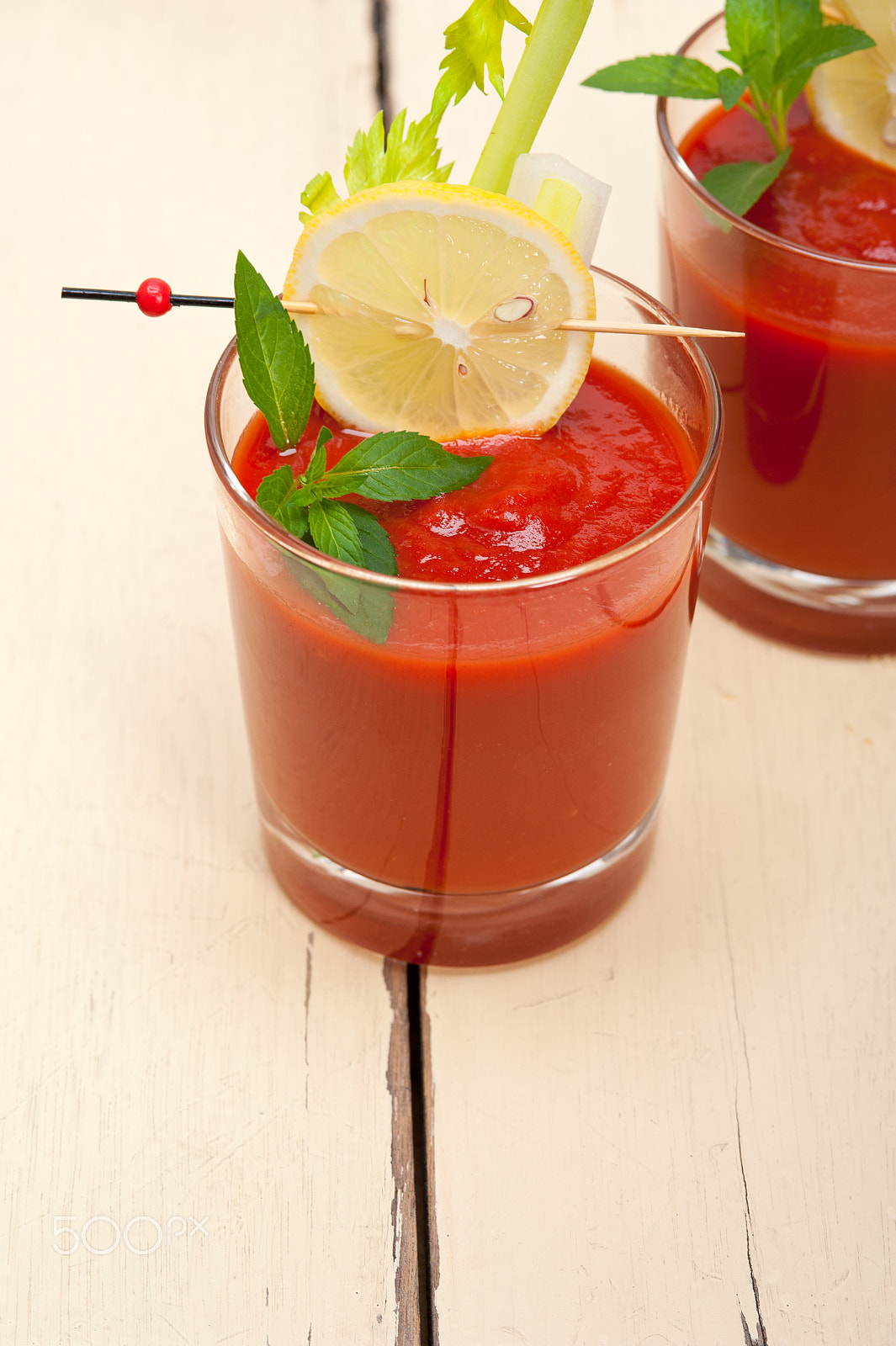 Nikon D700 + AF Micro-Nikkor 105mm f/2.8 sample photo. Fresh tomato juice photography