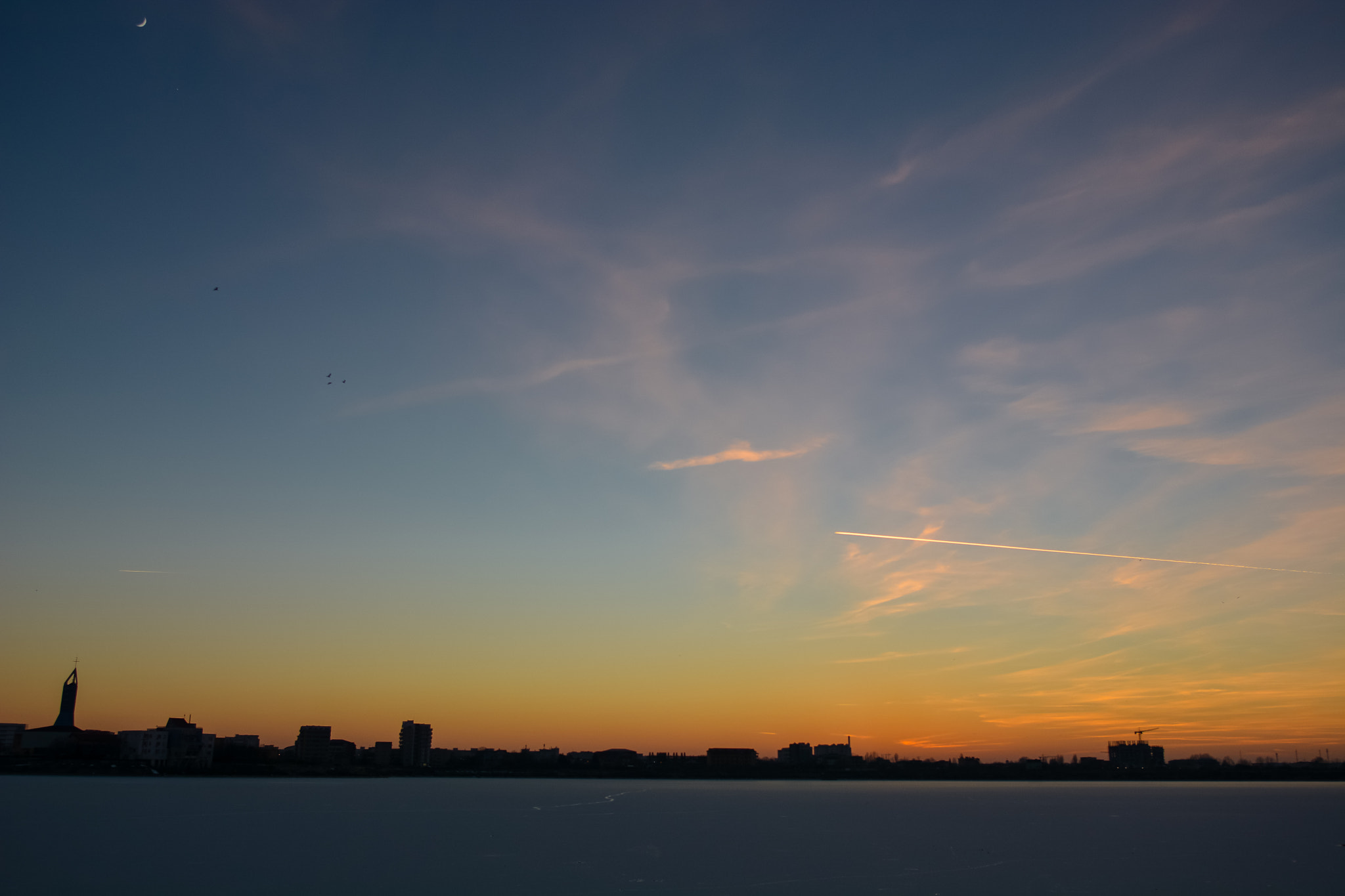 Nikon D7100 + Nikon AF-S Nikkor 20mm F1.8G ED sample photo. Lacul morii photography