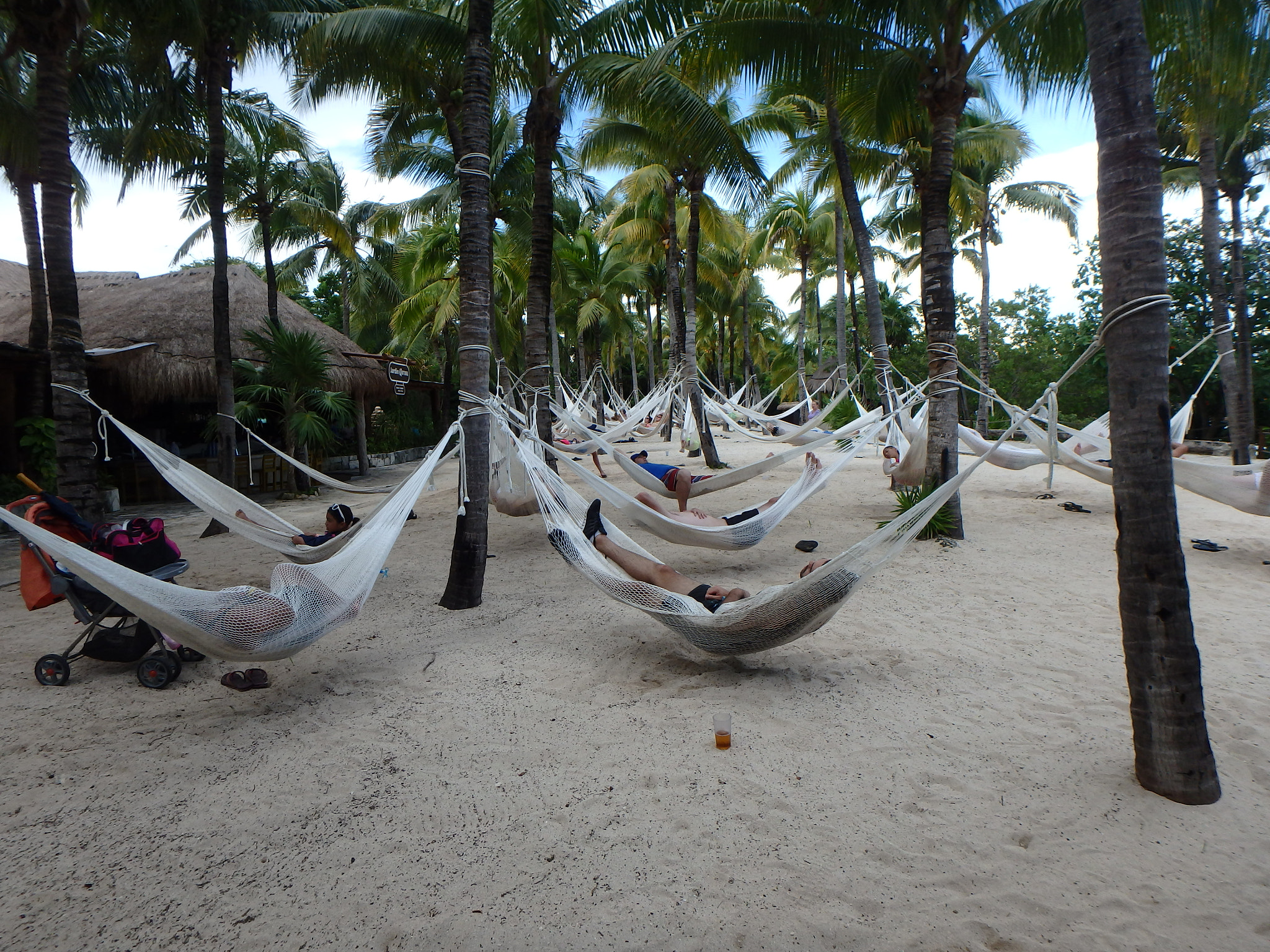 Olympus TG-850 sample photo. Hammock time photography