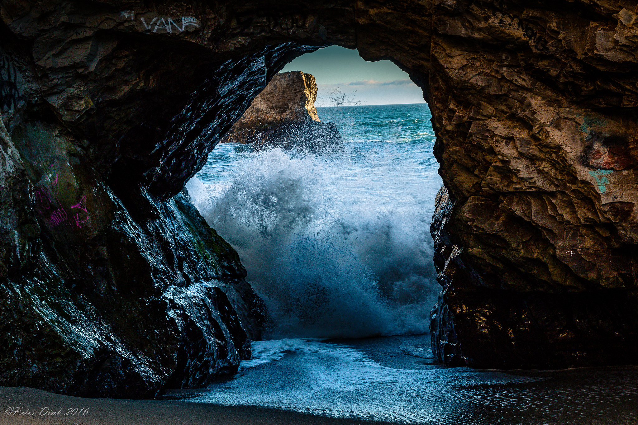 Canon EF 24-70mm F2.8L II USM sample photo. Waves and coves - sharkfin beach photography