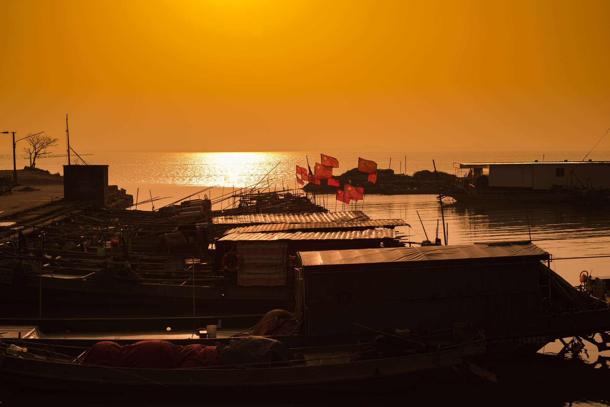Nikon D810 + Nikon AF Nikkor 50mm F1.8D sample photo. The view of taihu of wuxi. photography