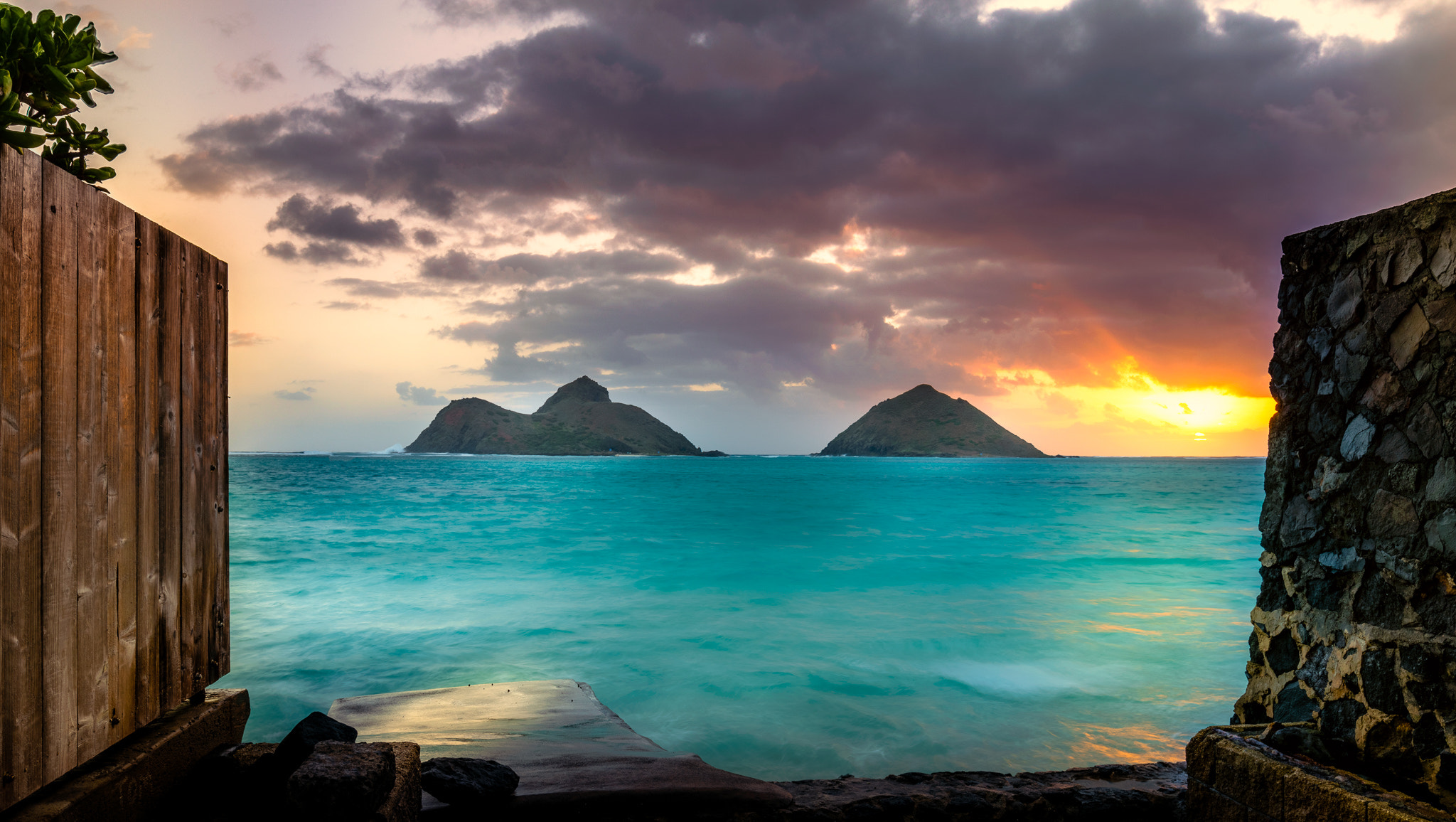 Sony a7R II + Canon EF 16-35mm F2.8L II USM sample photo. Lanikai 94a sunrise photography