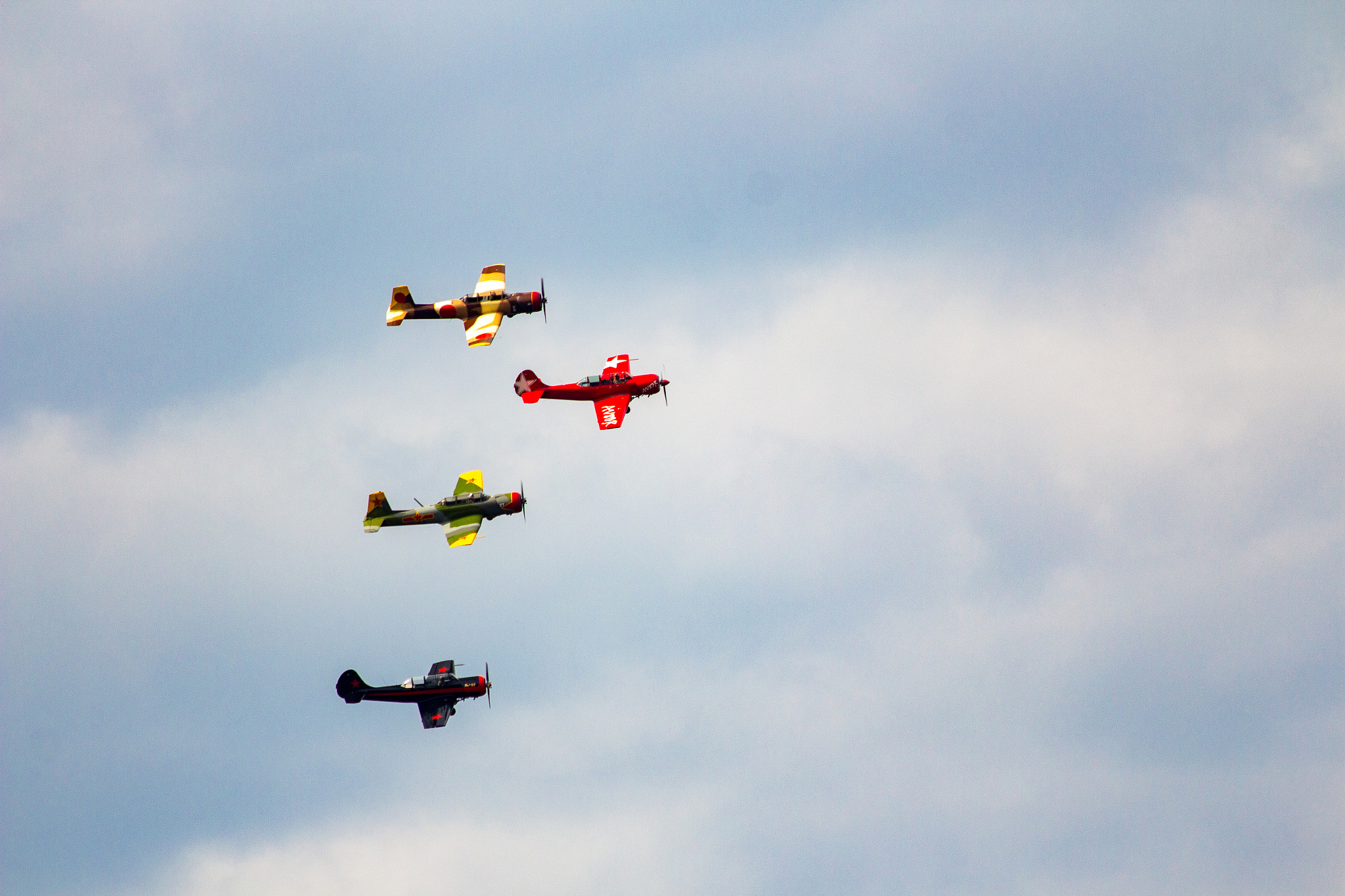 Canon EOS 650D (EOS Rebel T4i / EOS Kiss X6i) sample photo. Flying in formation photography