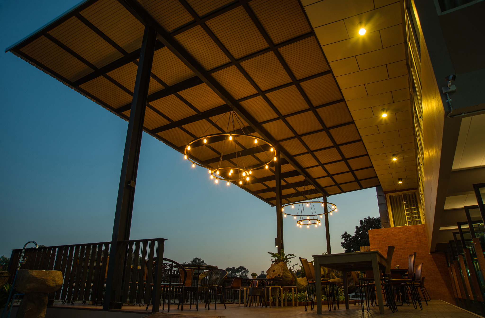 Nikon AF Nikkor 24-85mm F2.8-4D IF sample photo. Terrace cafe in the evening. photography