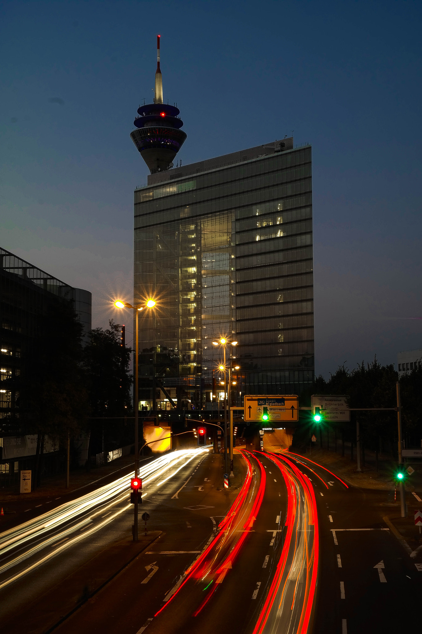 Samsung NX300M sample photo. Modern city gate photography