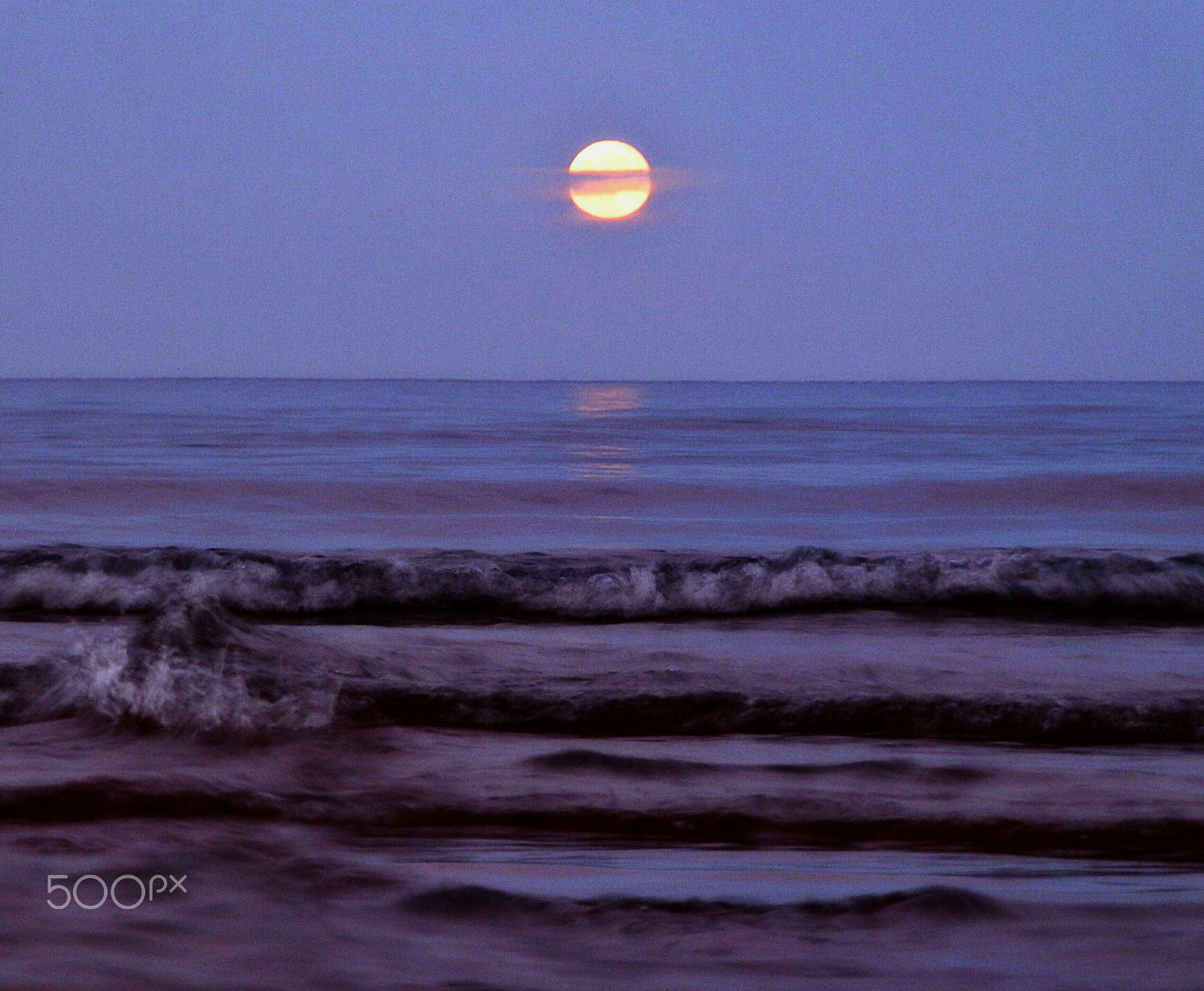 Olympus SP-610UZ sample photo. Strawberry moon rising! photography