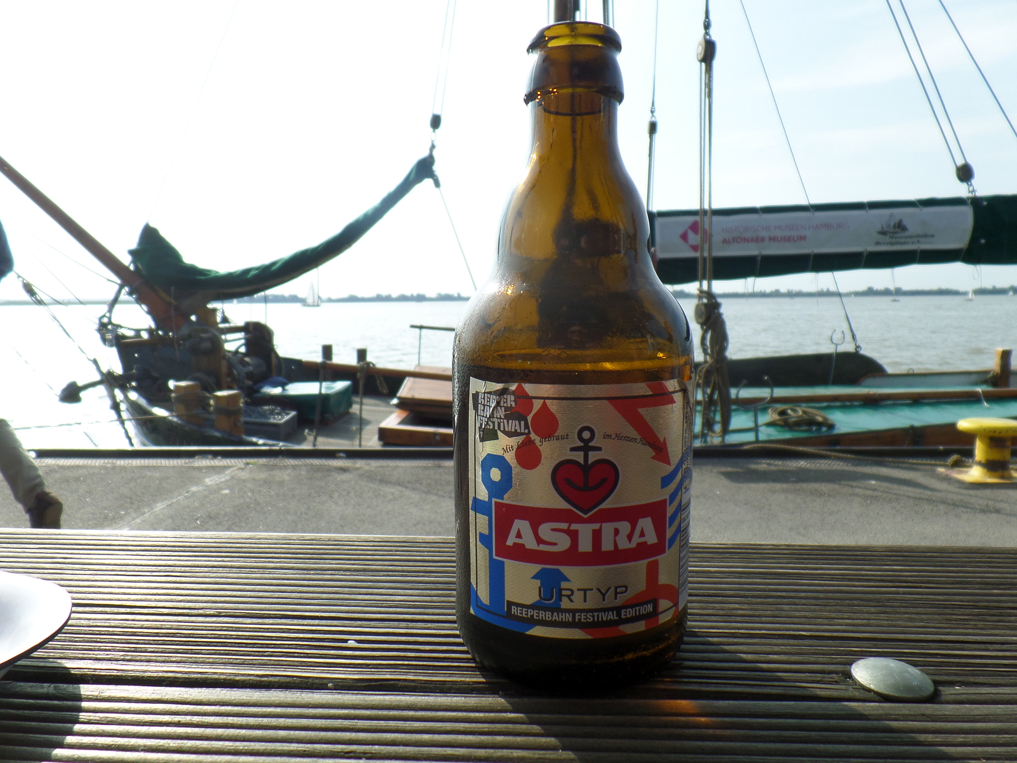 Samsung WB800F sample photo. Hamburg_view photography