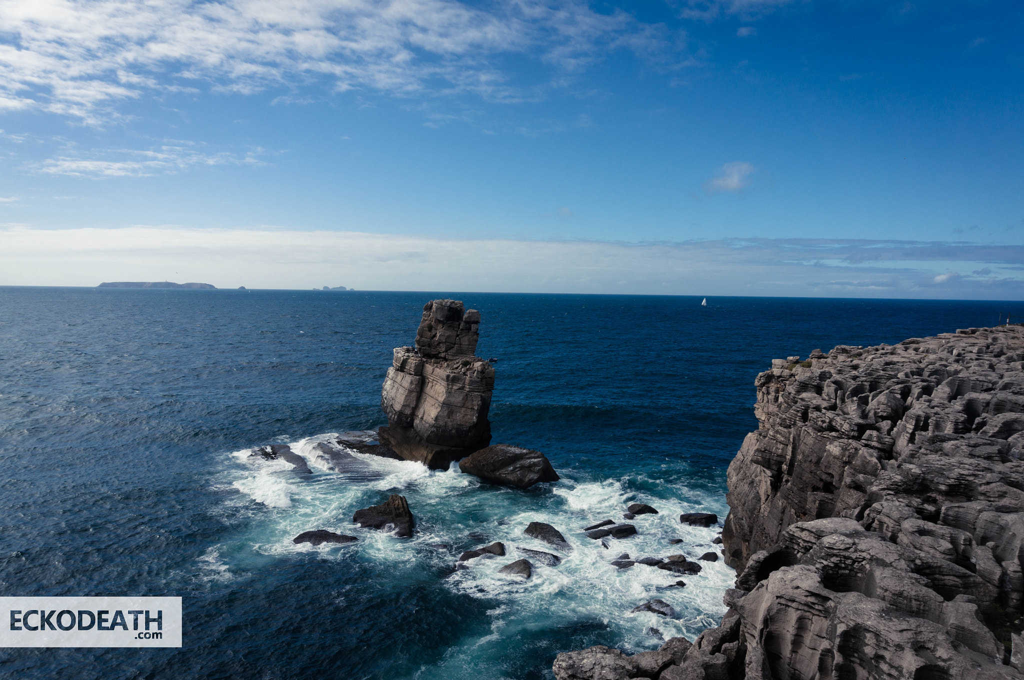 Sony Alpha NEX-5R sample photo. 2015 - projet 52 : #37 - cliff lost in the middle photography