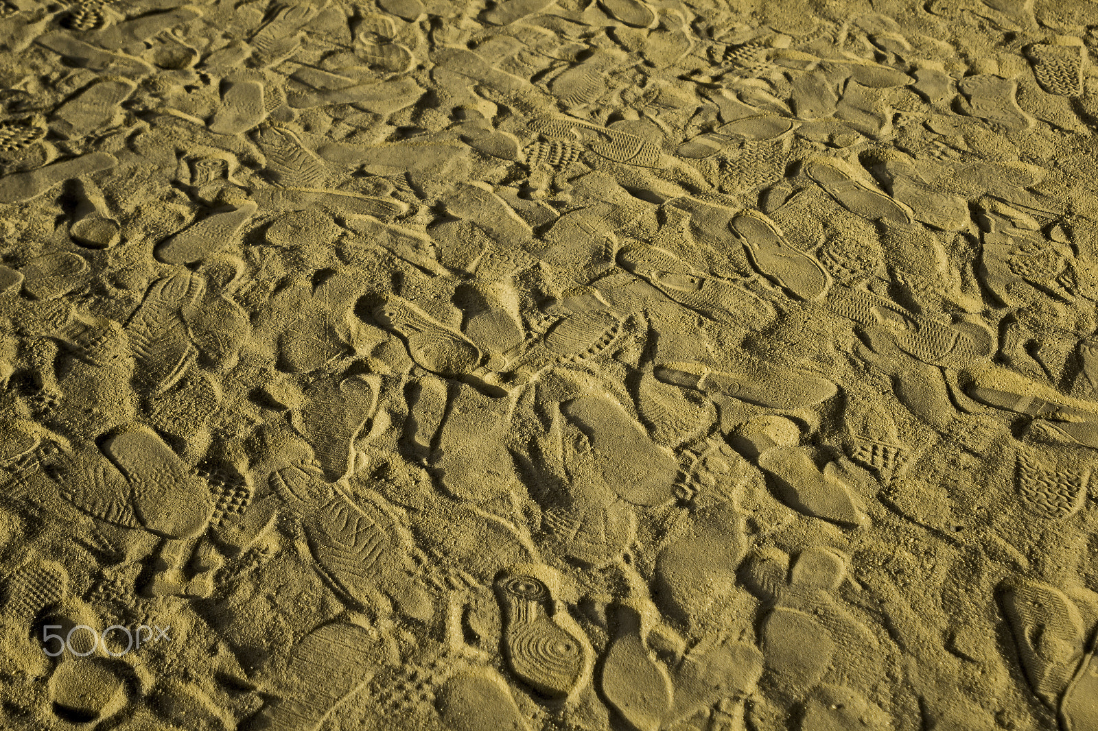 Canon EF 28-105mm f/3.5-4.5 USM sample photo. A hundred footprints photography