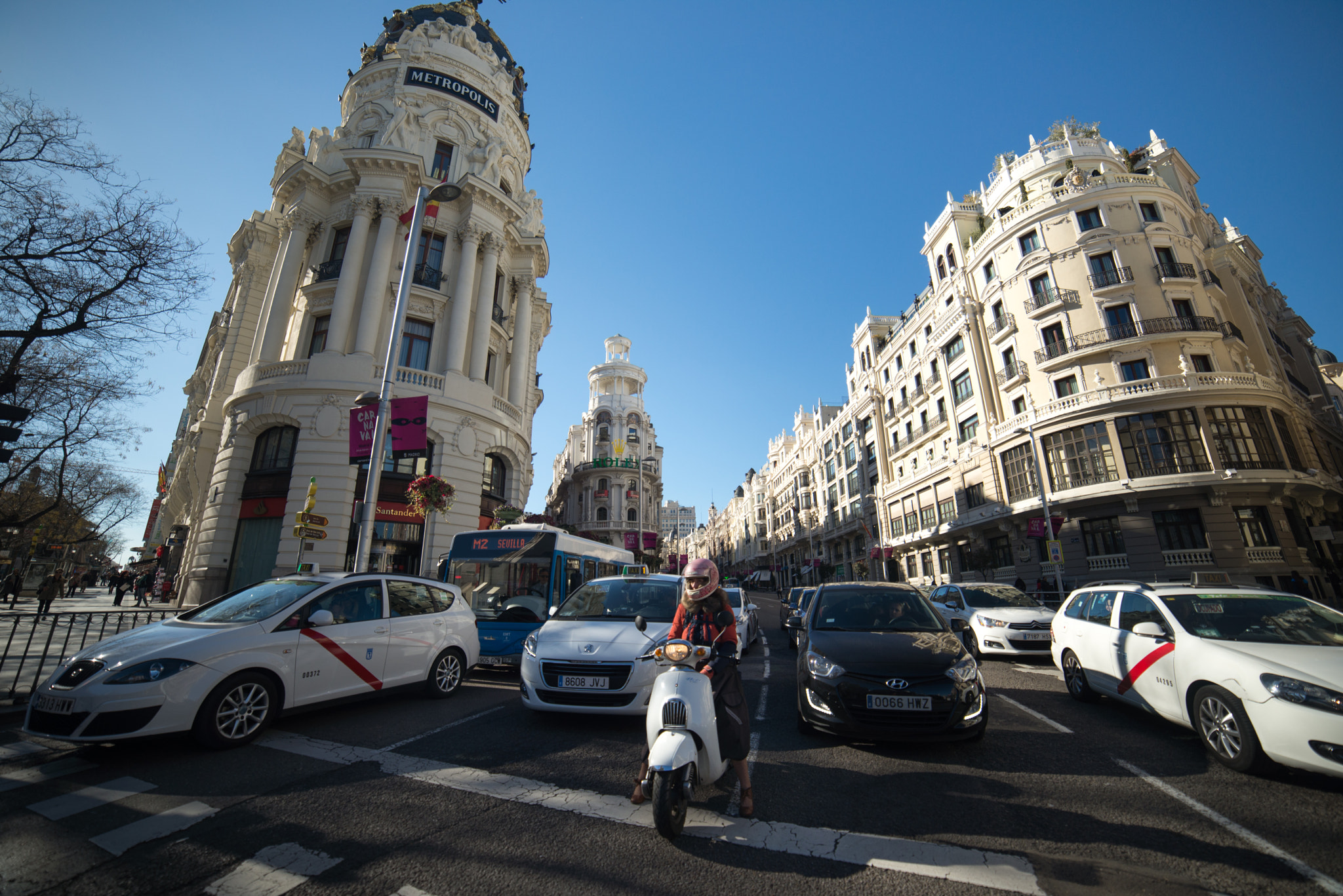 Samyang 14mm F2.8 ED AS IF UMC sample photo. Madrid photography