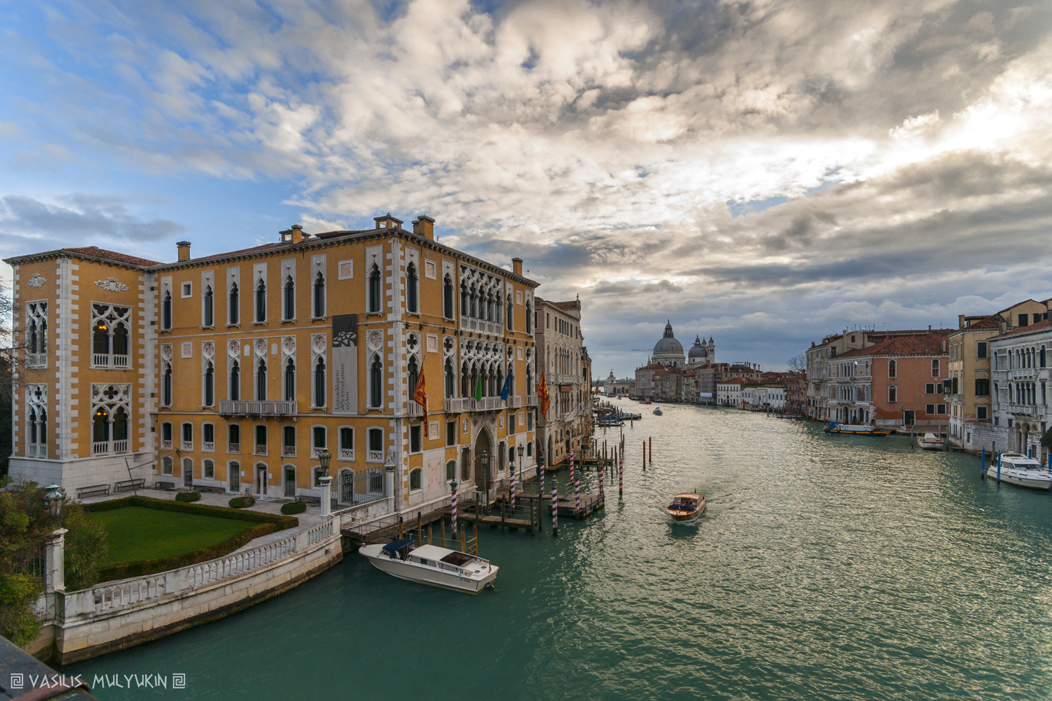 Sony Alpha DSLR-A900 + Minolta AF 17-35mm F2.8-4 (D) sample photo. Venezia classiса .. photography