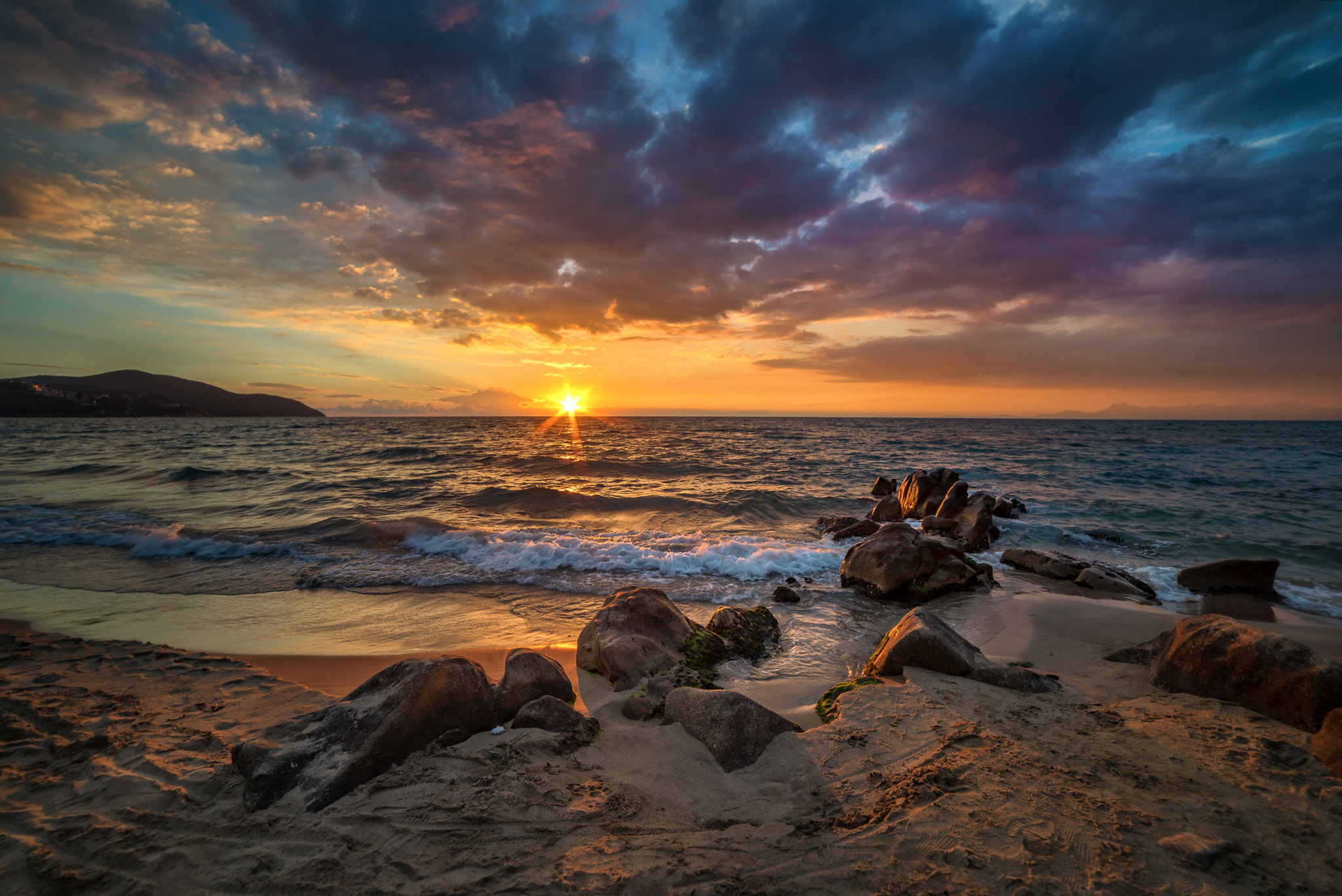Samyang 14mm F2.8 ED AS IF UMC sample photo. Agropoli lungomare sunset photography