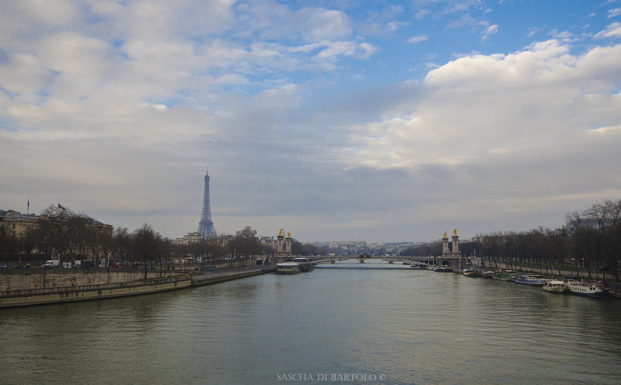 Sigma 10-20mm F4-5.6 EX DC HSM sample photo. La seine - paris photography