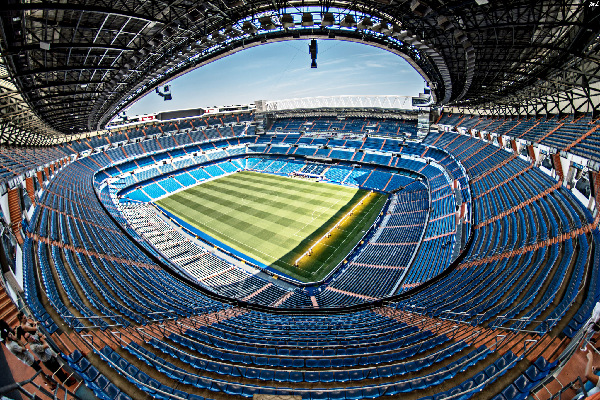 Nikon D5500 + Samyang 8mm F3.5 Aspherical IF MC Fisheye sample photo. "white" coliseum photography