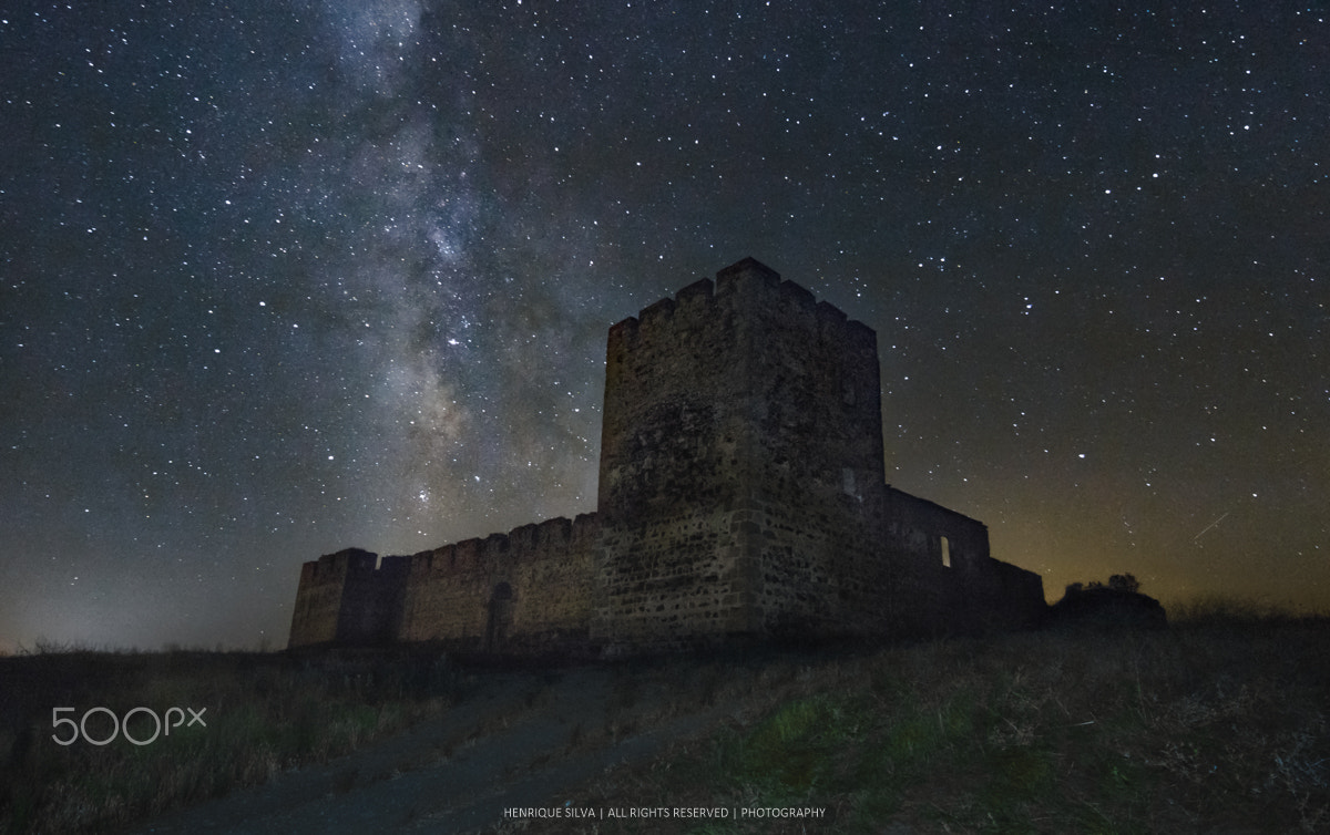 Tokina AT-X Pro 12-24mm F4 (IF) DX sample photo. Medieval milky way photography