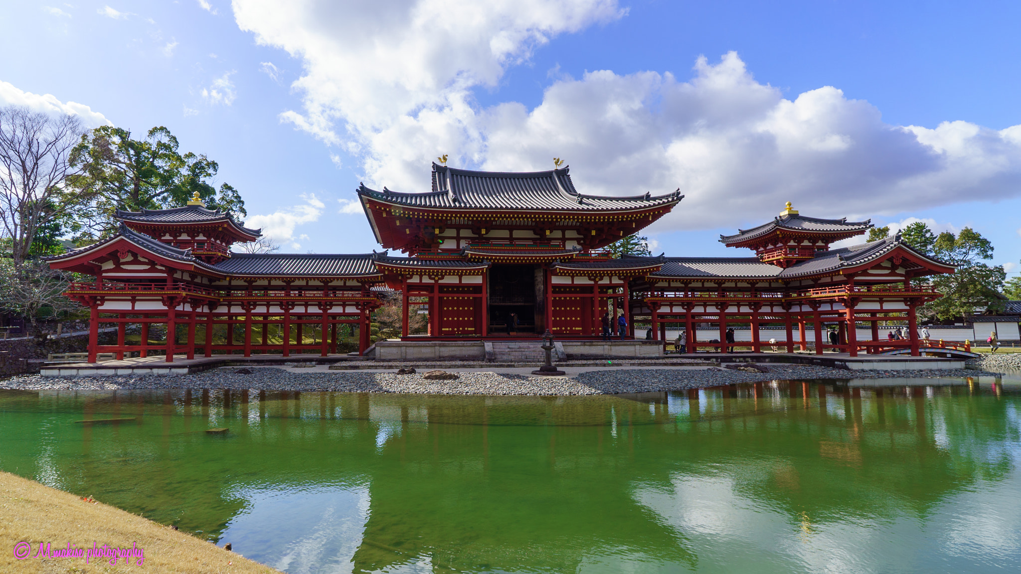ZEISS Batis 18mm F2.8 sample photo. Byeongdae phoenix hall of 10 yen coin photography