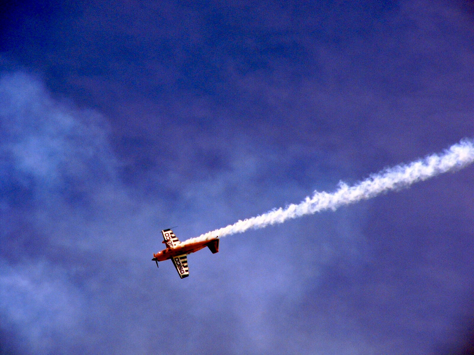 Panasonic DMC-FZ10 sample photo. Air show photography