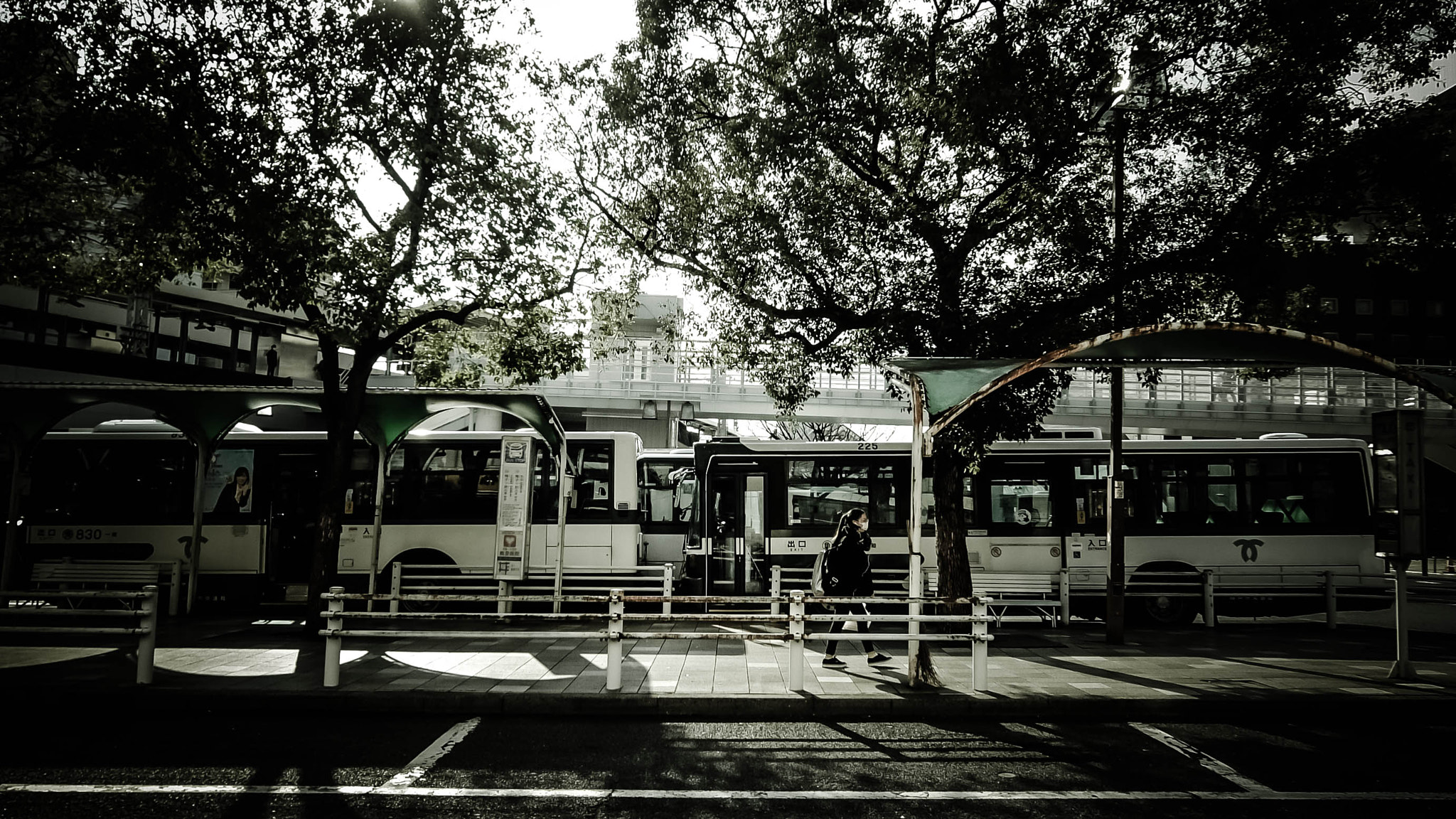 Fujifilm XQ1 sample photo. Bus stop photography
