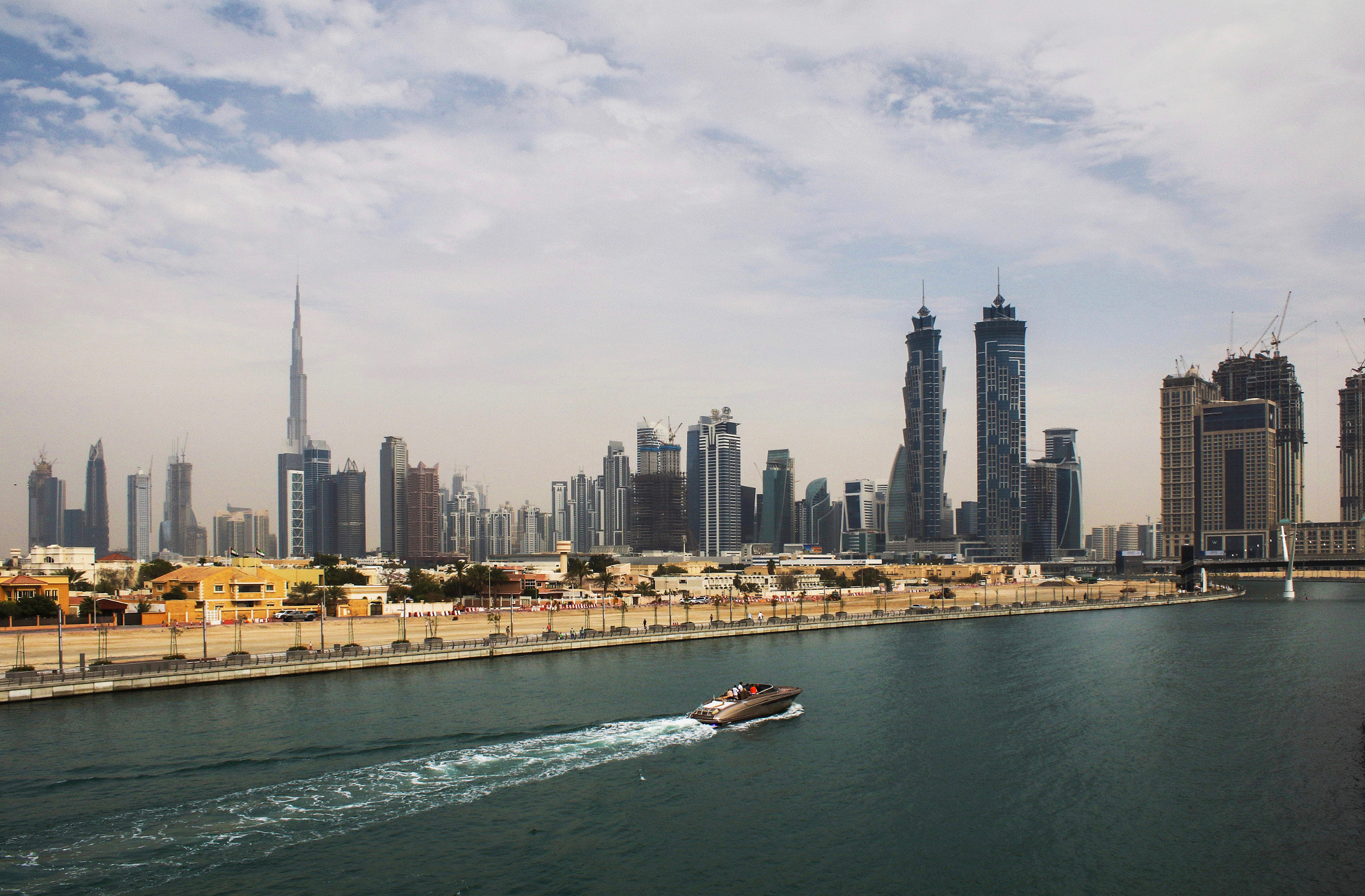 Canon EOS 7D Mark II sample photo. Dubai skyline photography