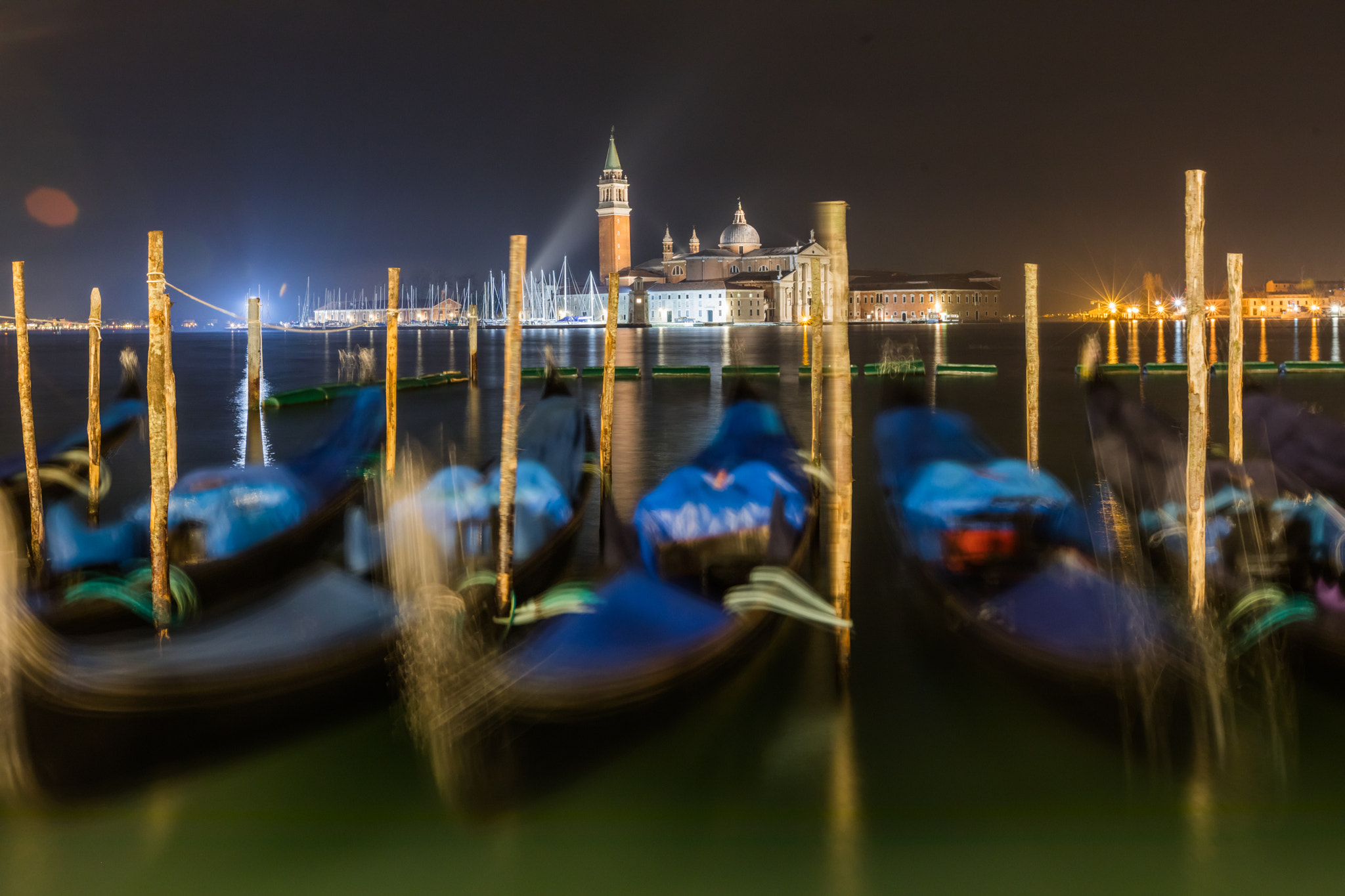 Canon EF 16-35mm F2.8L II USM sample photo. Venedig by night photography