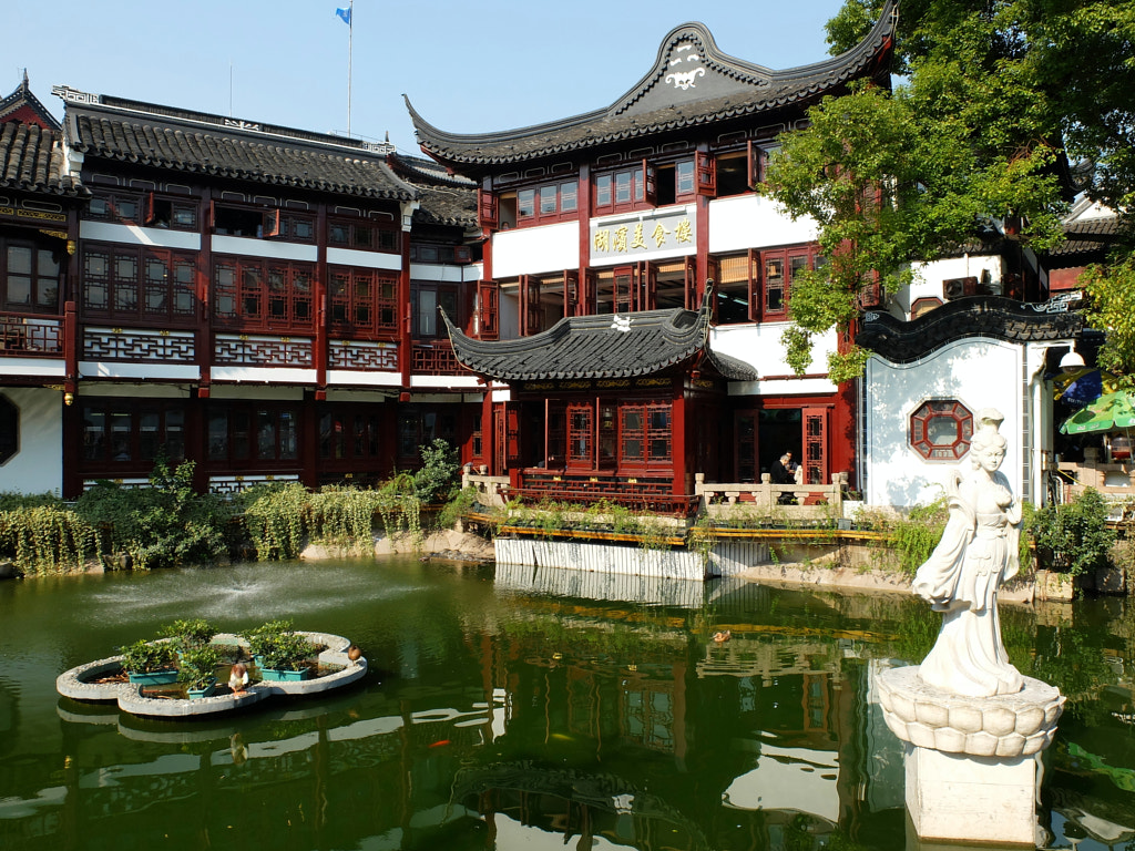 Yu Gardens by Daniel Gomez Blanco / 500px