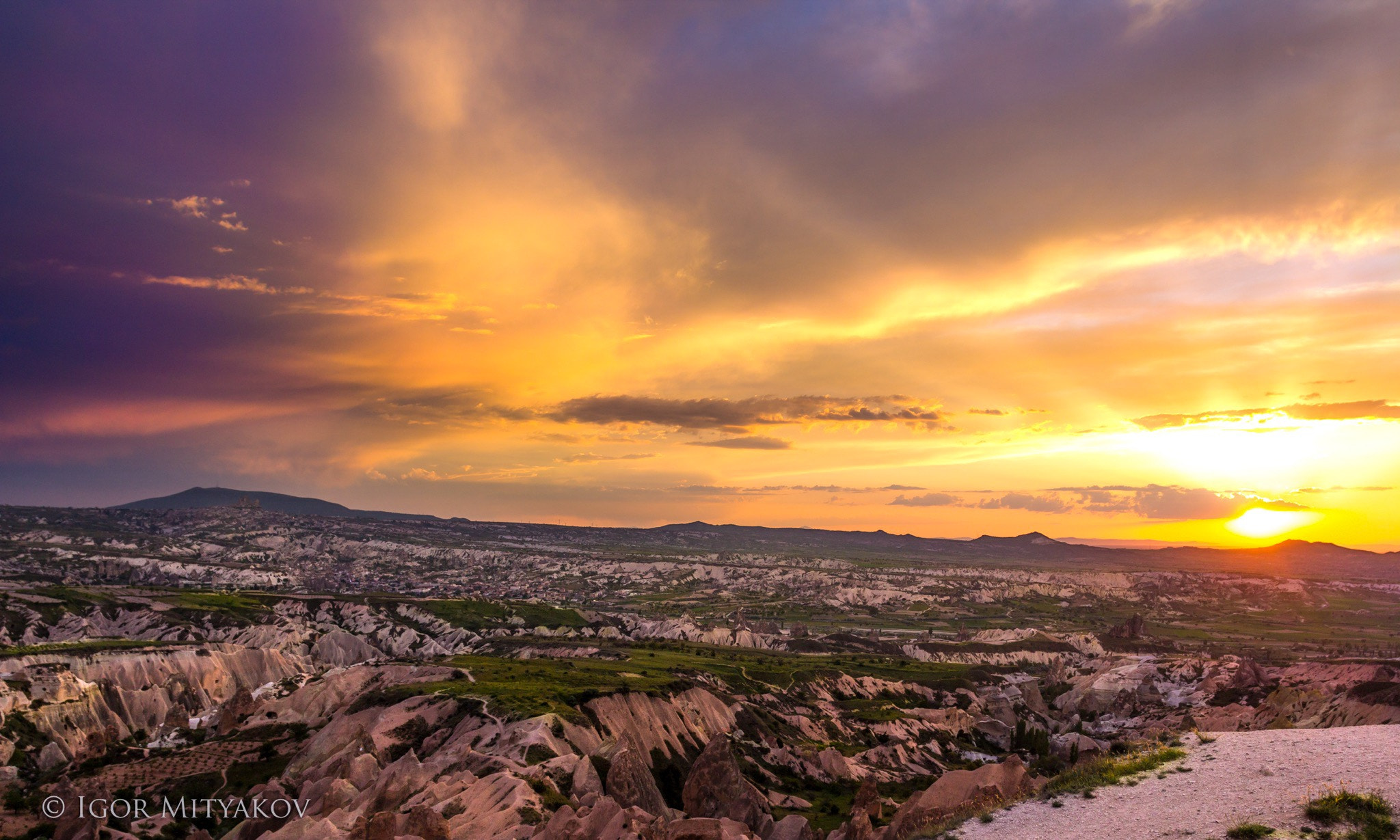 Canon EOS 60D + Canon EF 17-40mm F4L USM sample photo. Sunset in cappadocia photography