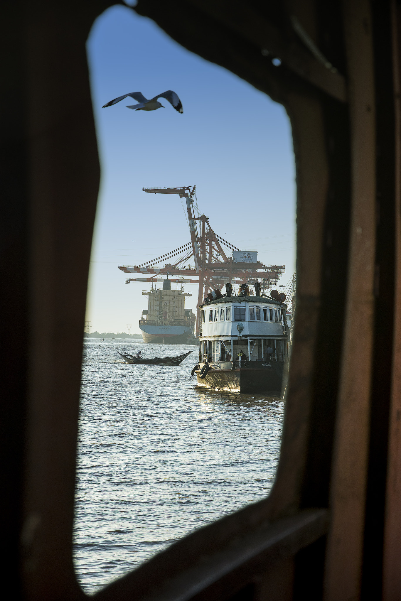 Nikon D7200 sample photo. Away home photography