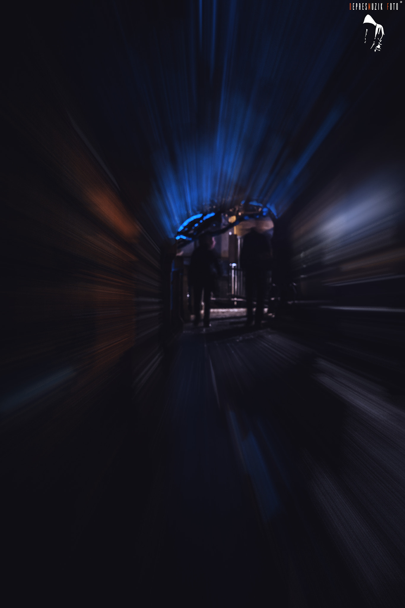 Panasonic Lumix DMC-GH4 sample photo. Scary people photography