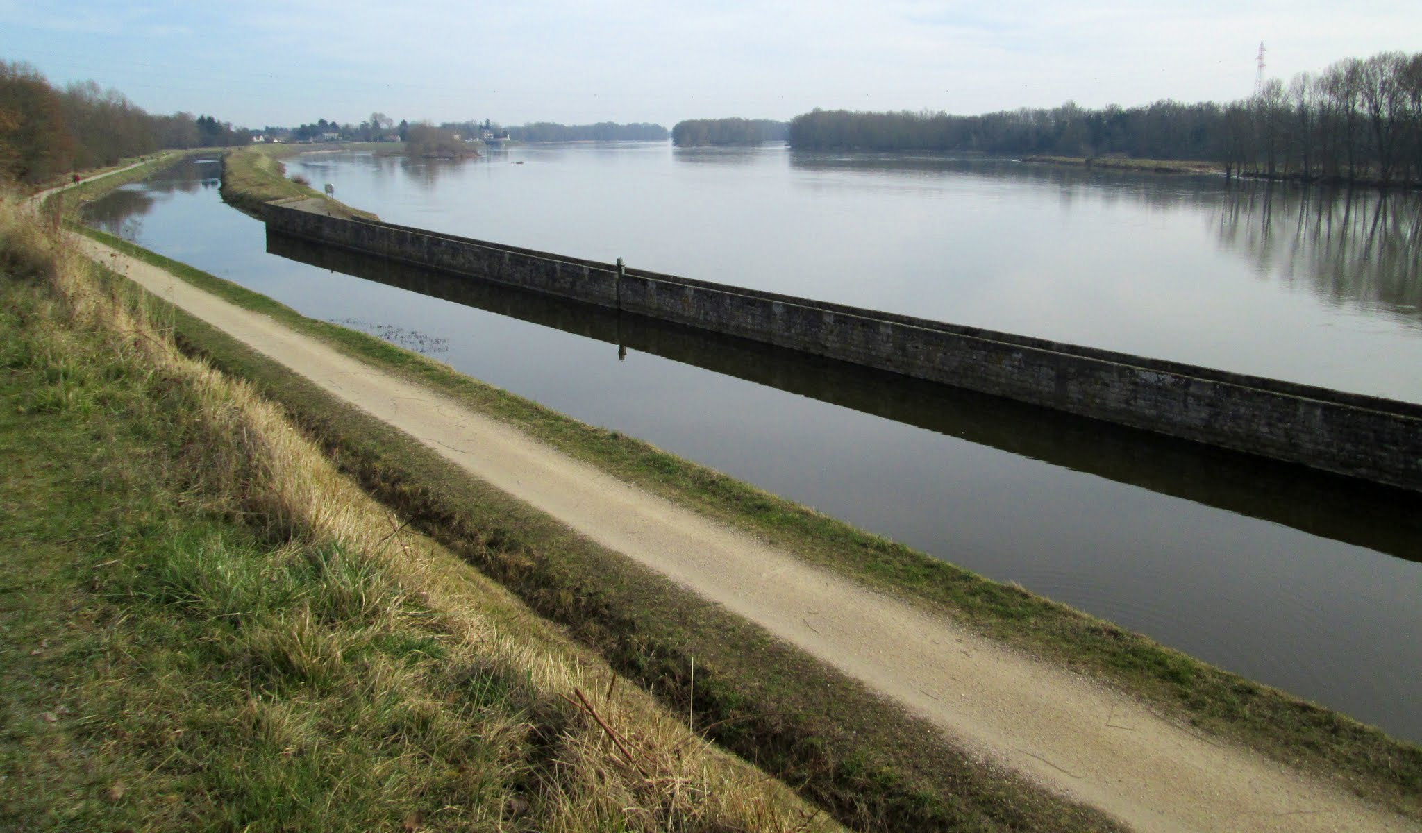 Canon PowerShot A1400 sample photo. La loire & le canal d'orleans photography