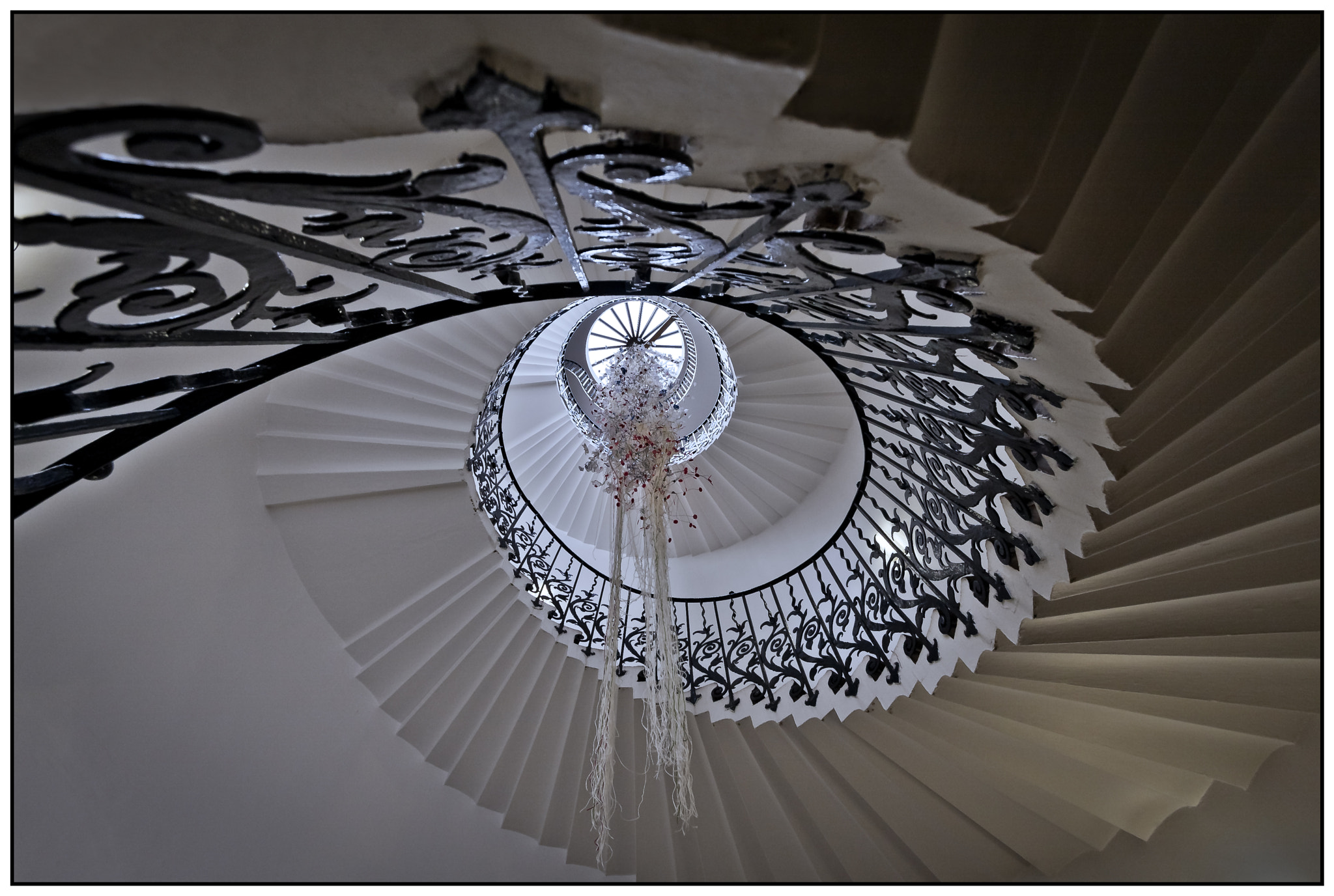 Canon EOS 40D + Canon EF-S 10-22mm F3.5-4.5 USM sample photo. Tulip staircase,the queen's house,greenwich,london photography