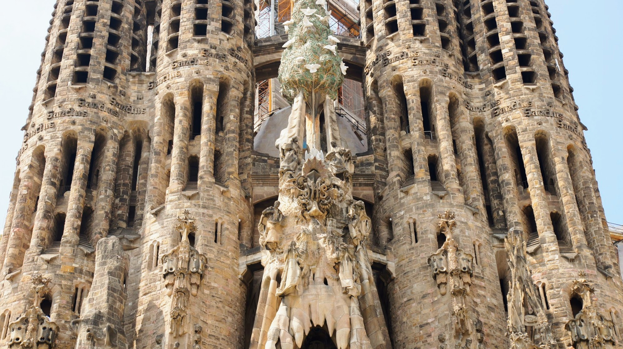 Sony SLT-A33 sample photo. La sagrada familia barcelona photography