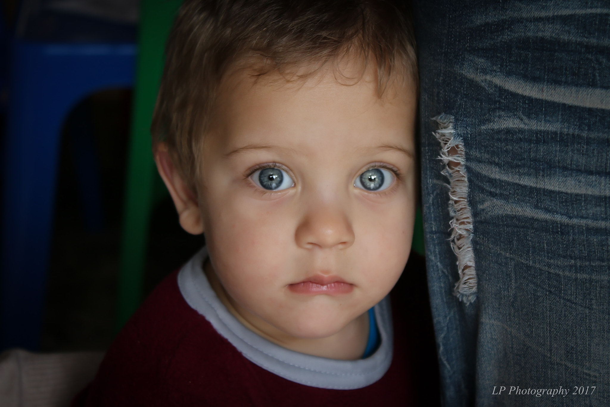 Canon EF-S 18-55mm F3.5-5.6 IS sample photo. Behind those blue eyes photography