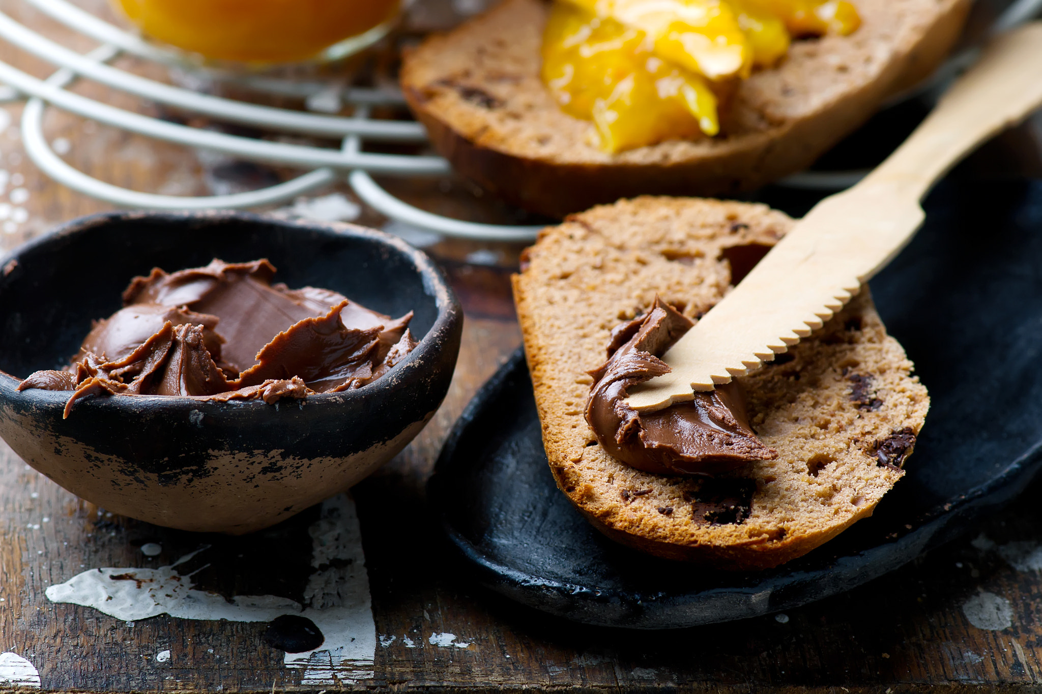 Nikon AF-S Micro-Nikkor 105mm F2.8G IF-ED VR sample photo. Chocolate brioche photography