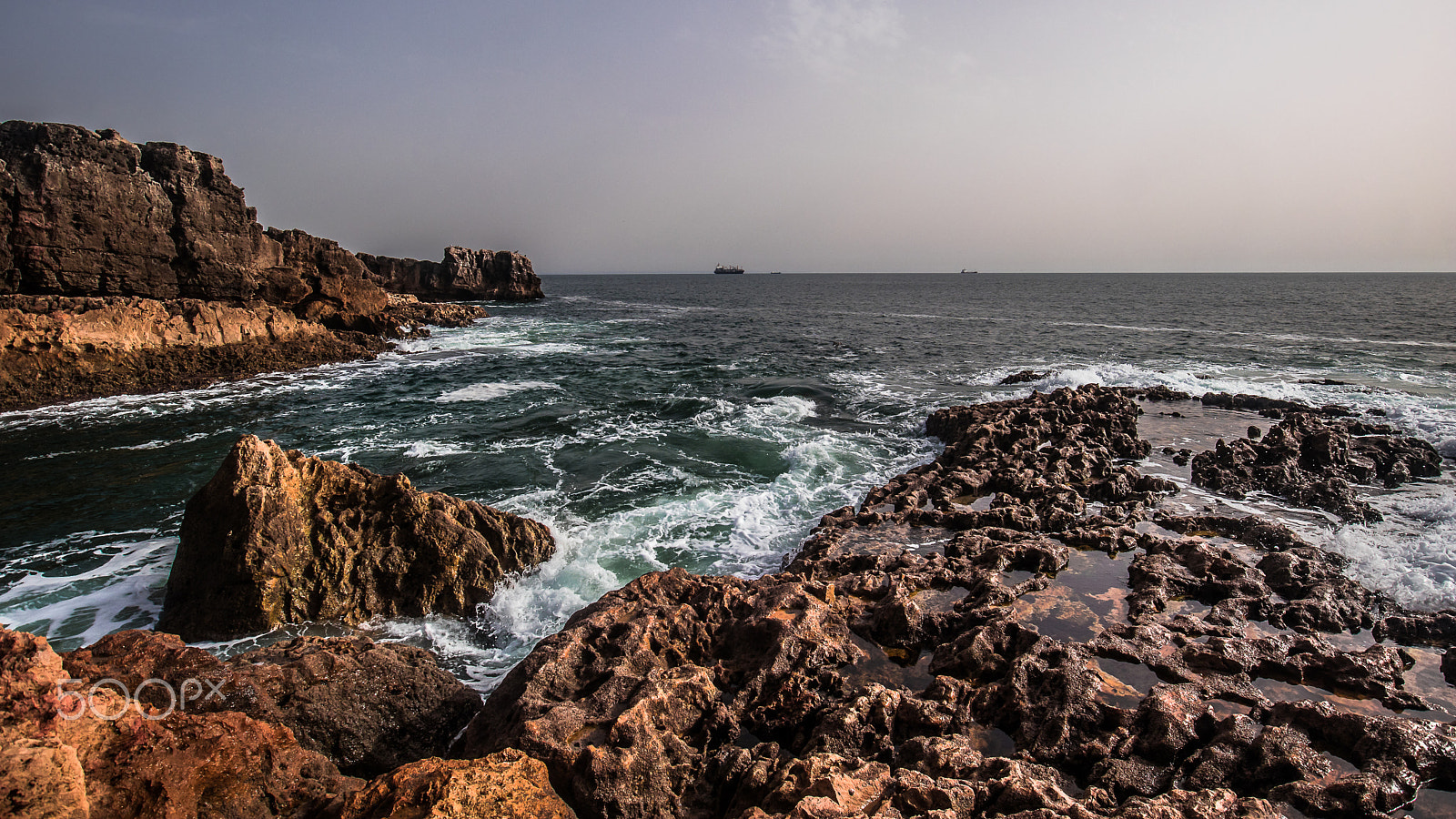 Canon EOS M5 + Canon EF-M 11-22mm F4-5.6 IS STM sample photo. Down by the cove,cascais photography