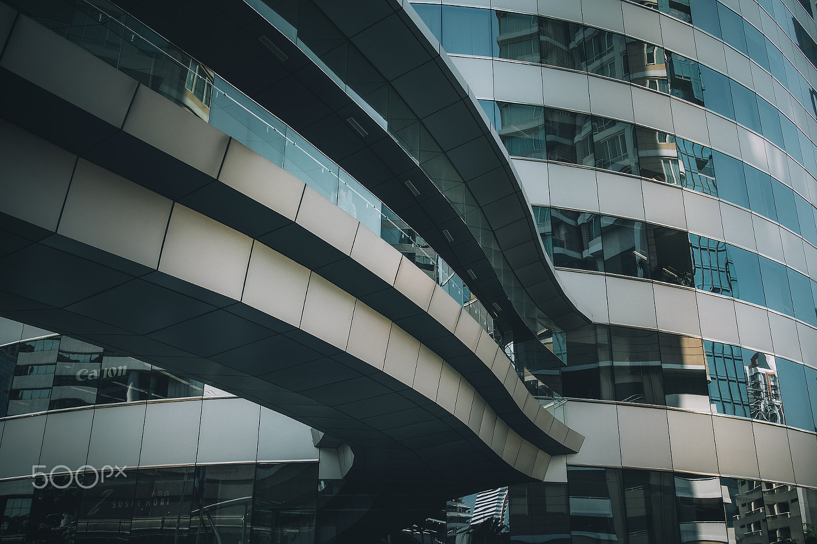 Canon EF-M 22mm F2 STM sample photo. Modern bangkok architecture photography