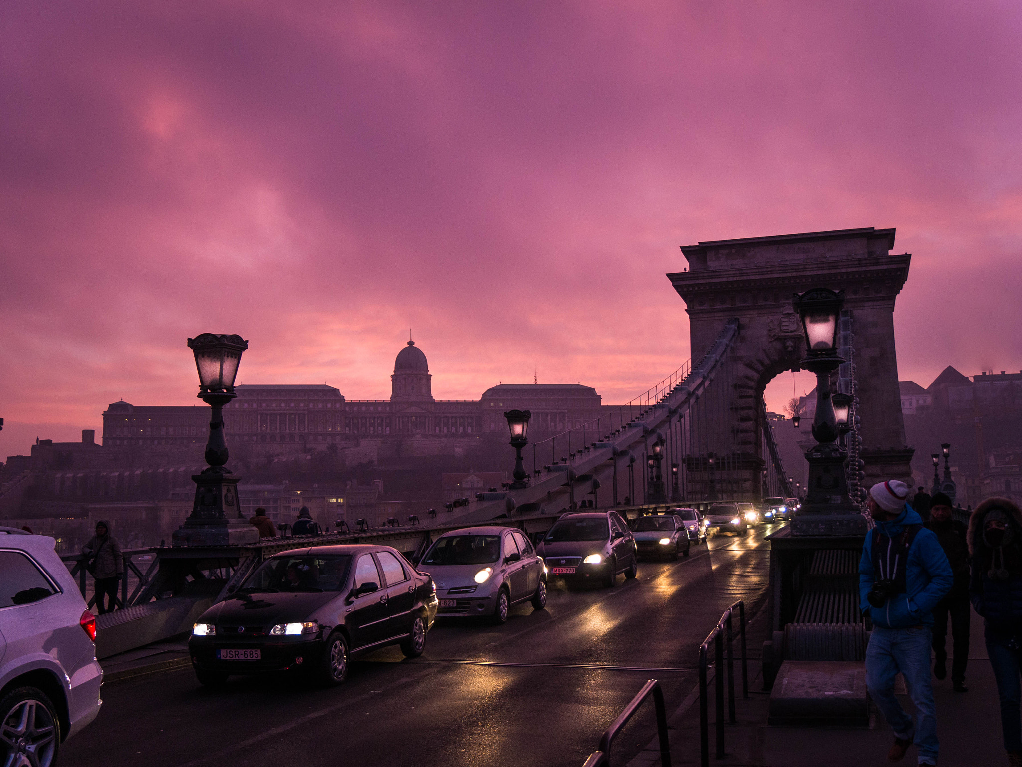 Panasonic Lumix DMC-G7 sample photo. Chain bridge photography